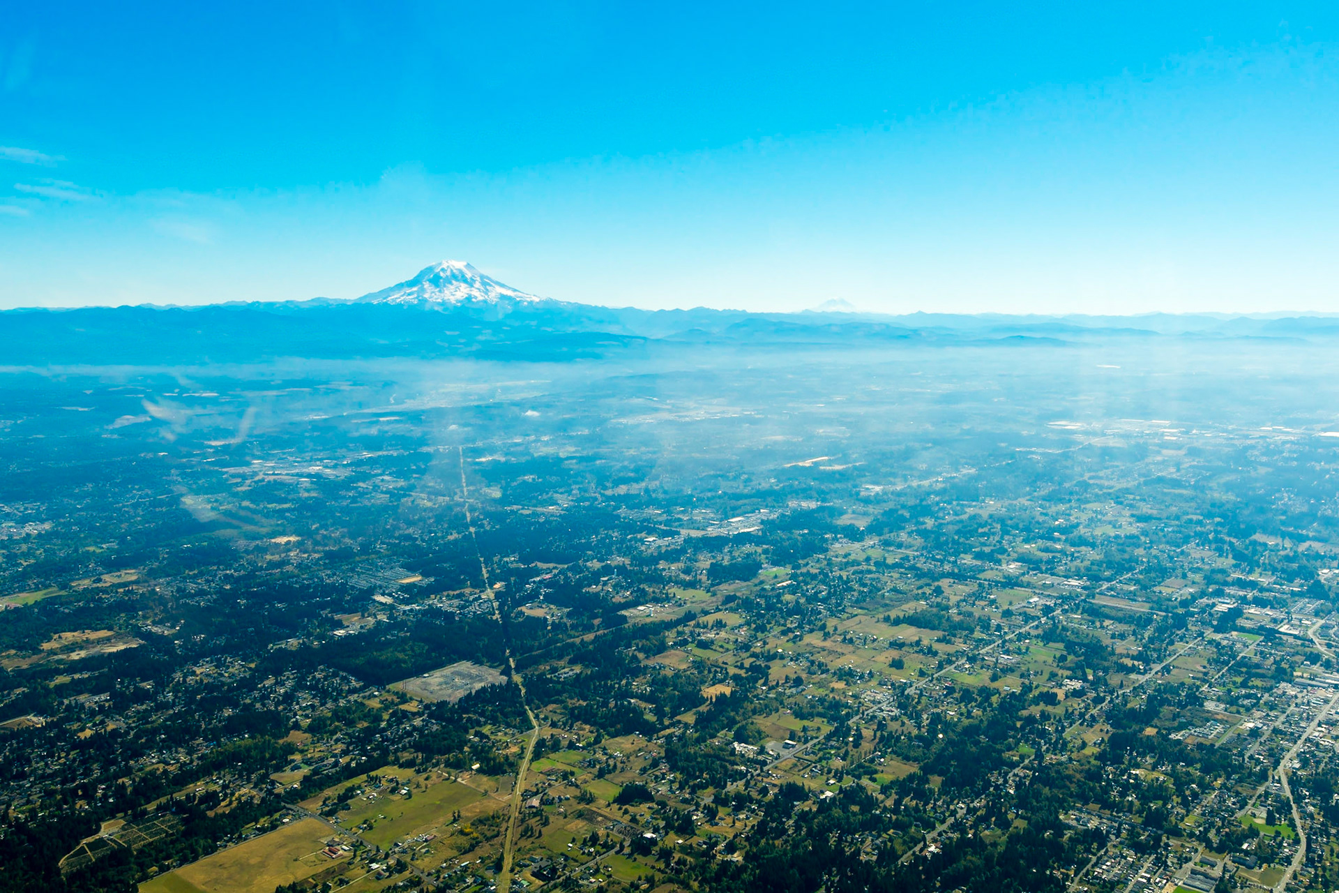 Mt Rainier and the suburbs of Seattle, on apporach to Tacoma Airport