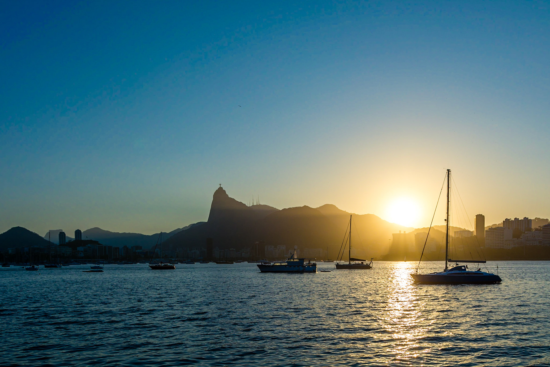 Urca is an area in the shadow of Sugarloaf Mountain, with beautiful views across the bay to Botafogo and Cristo Redentor (Christ the Redeemer).
