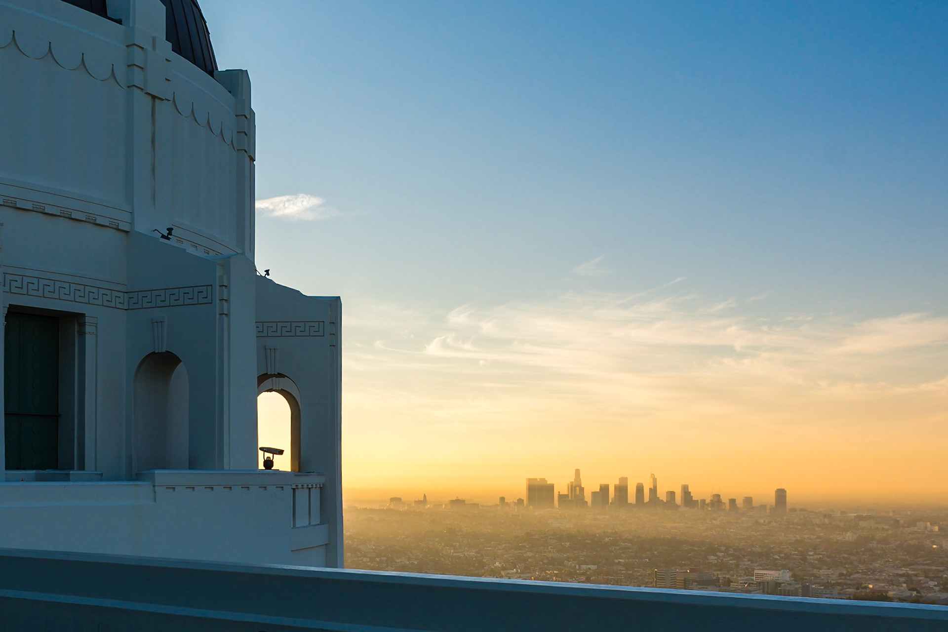 The stunning view from Griffith Observatory at sunrise.