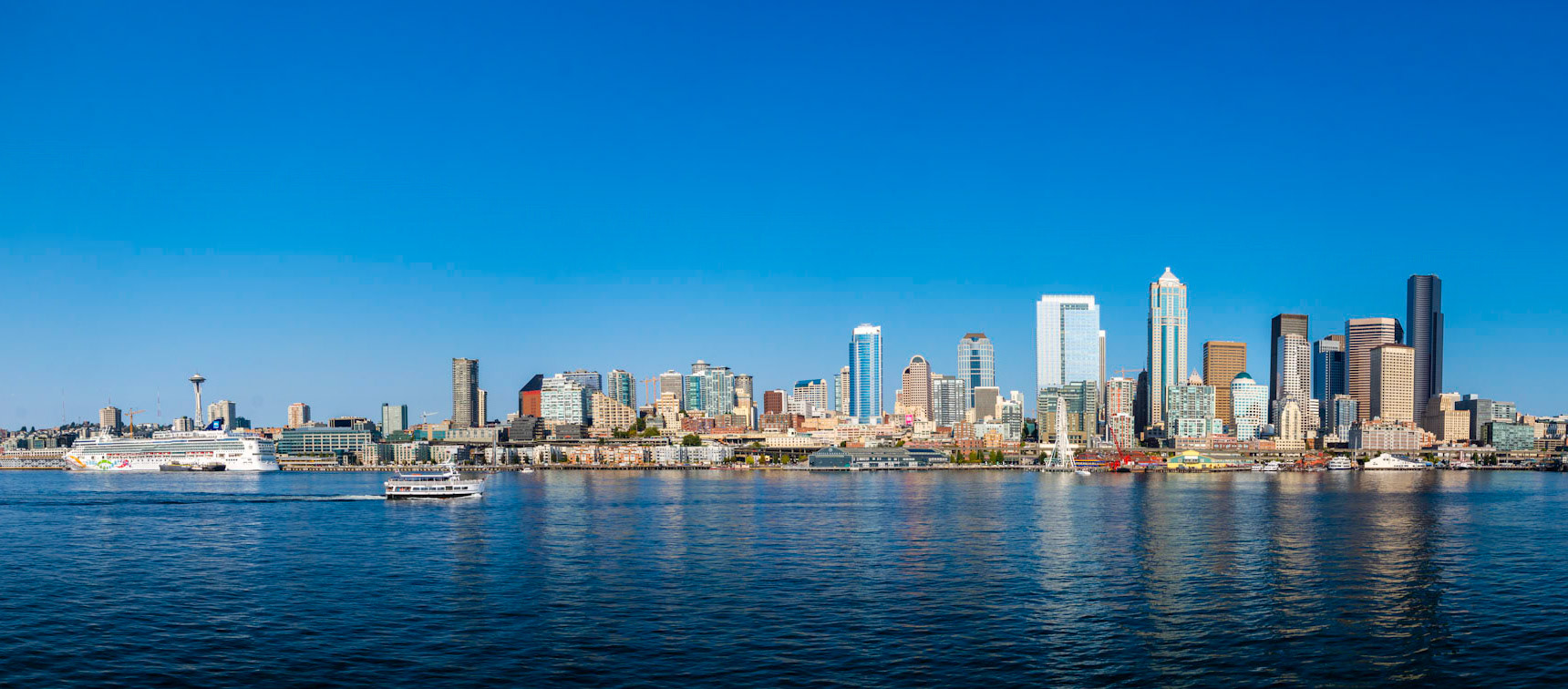 Returning from Bainbridge island, I managed to take a sequence of pictures to turn into this panorama.