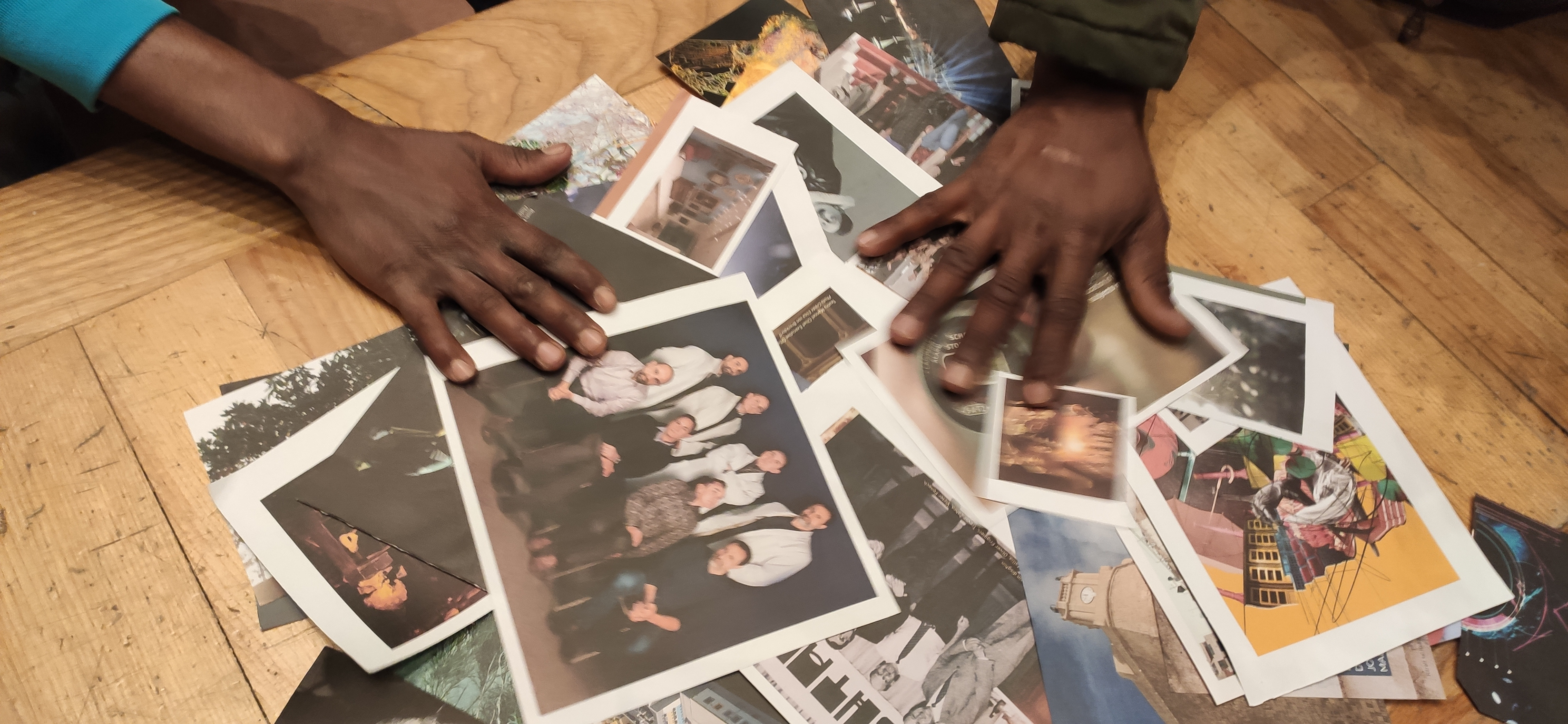open the discussion through images and photographs