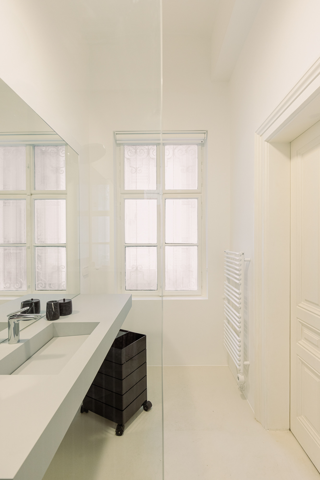 Badezimmer in weiß
