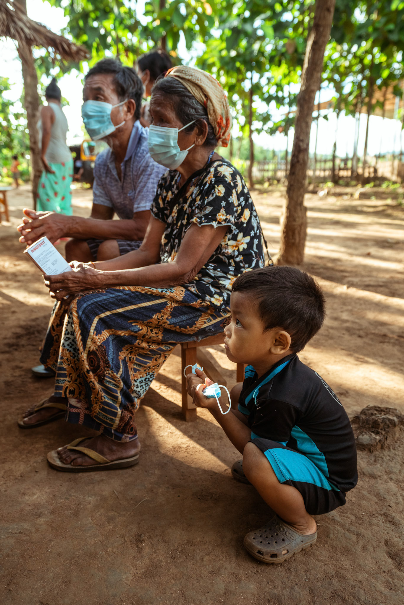 Refugees of Moreh, Manipur, gather to attend the medical camp organised by Catholic Relief Services (CRS).