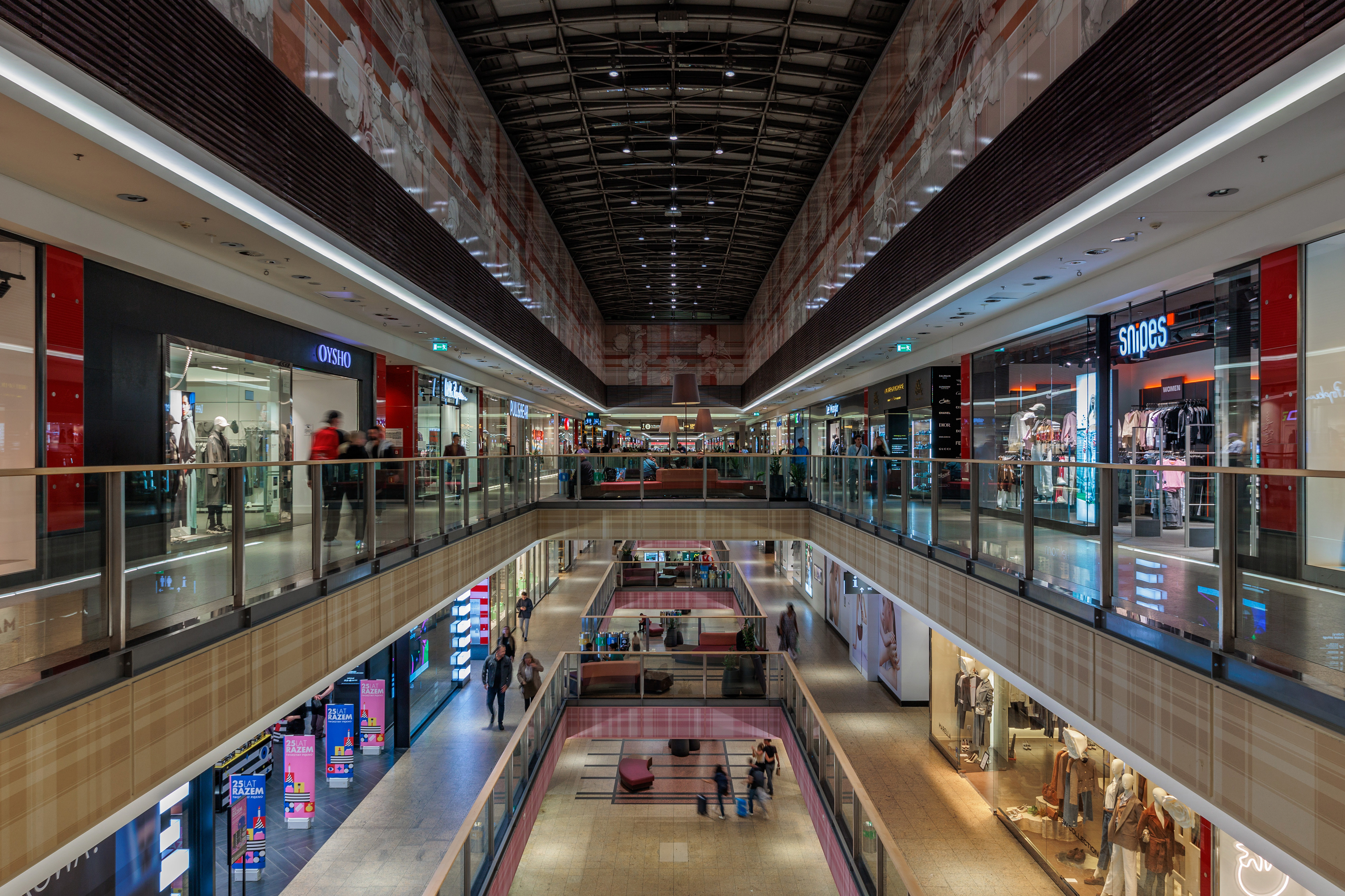 Galeria Krakowska © Copyright Jarosław Juraszek