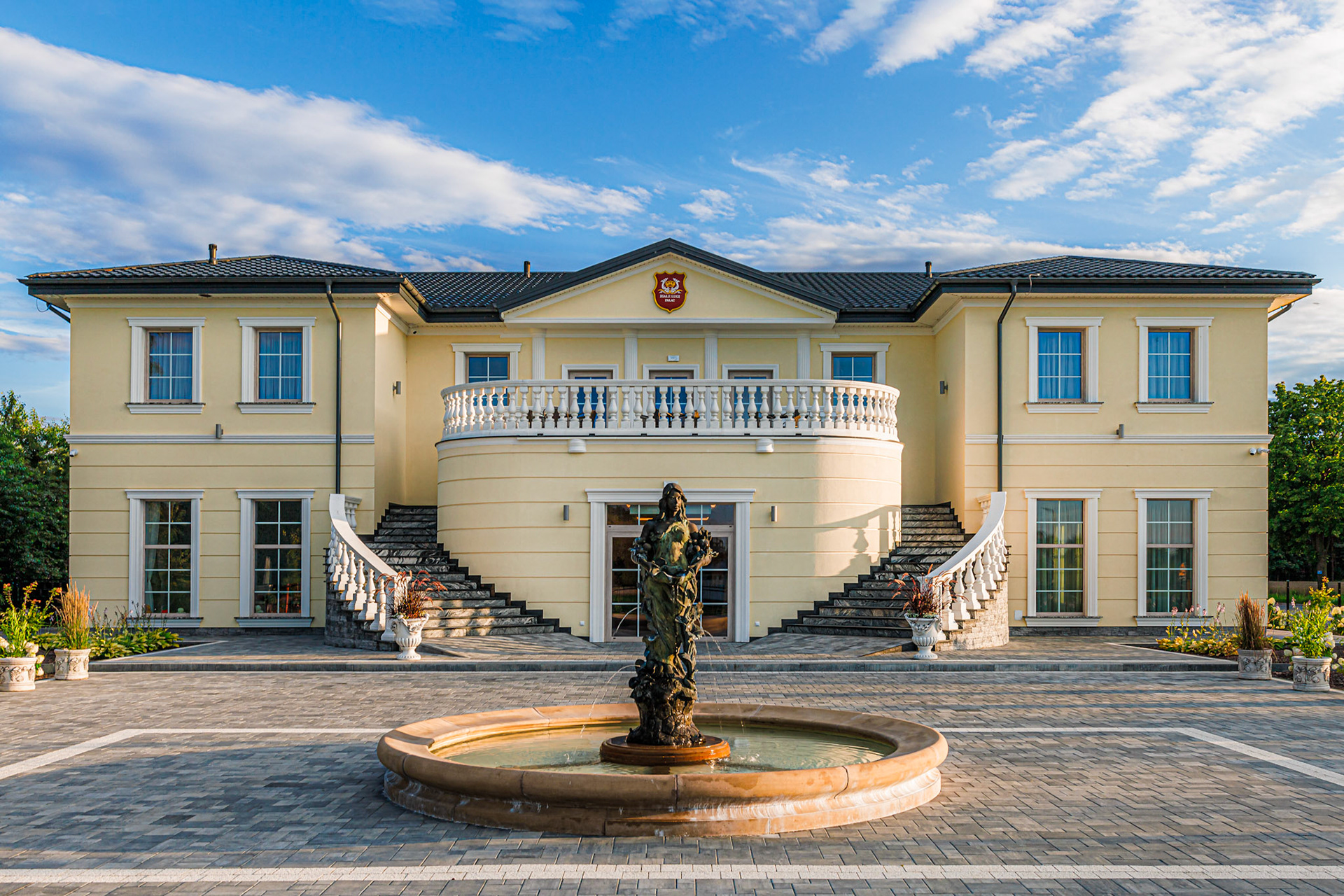 Pałac Białe Ługi © Copyright Jarosław Juraszek
