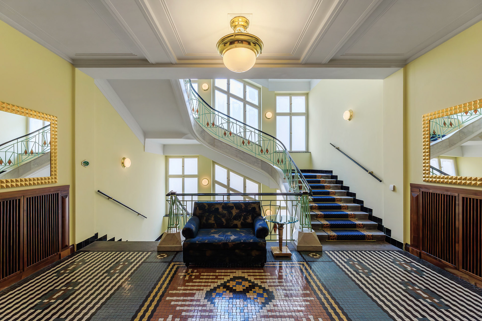 Art Deco Imperial Praga © Copyright Jarosław Juraszek