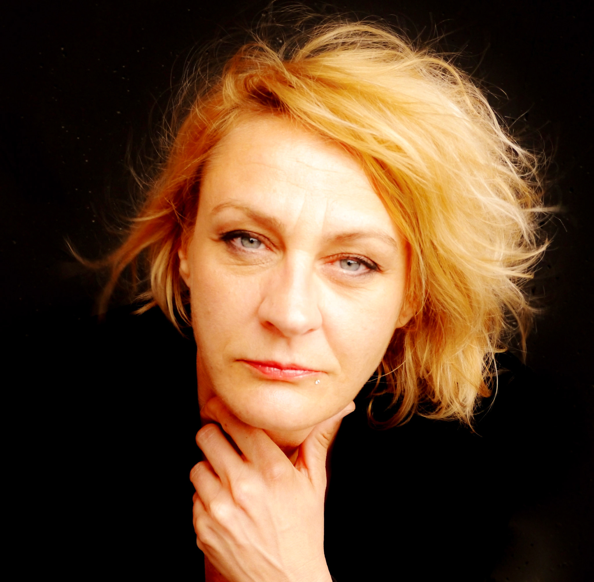 KARINE comédienne