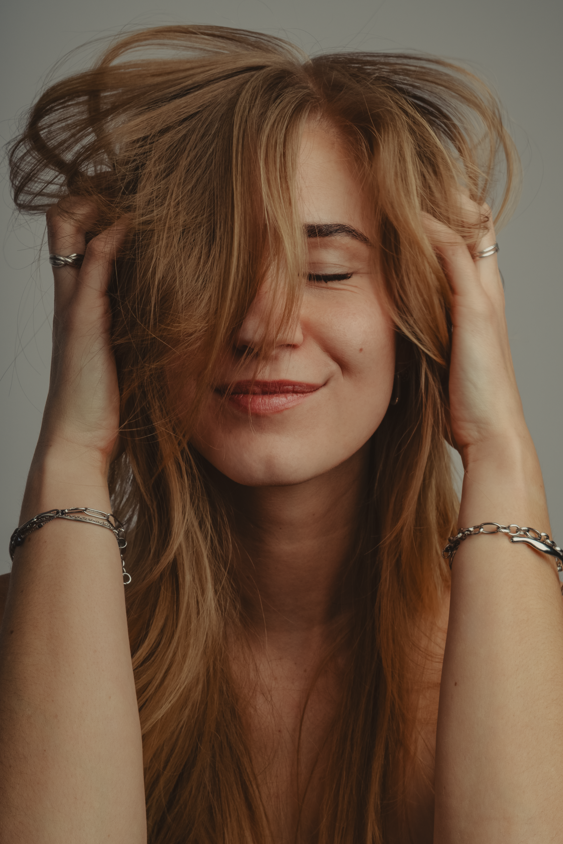 𝗟𝗔𝗨𝗥𝗔 - instagram.com/lauraheidl