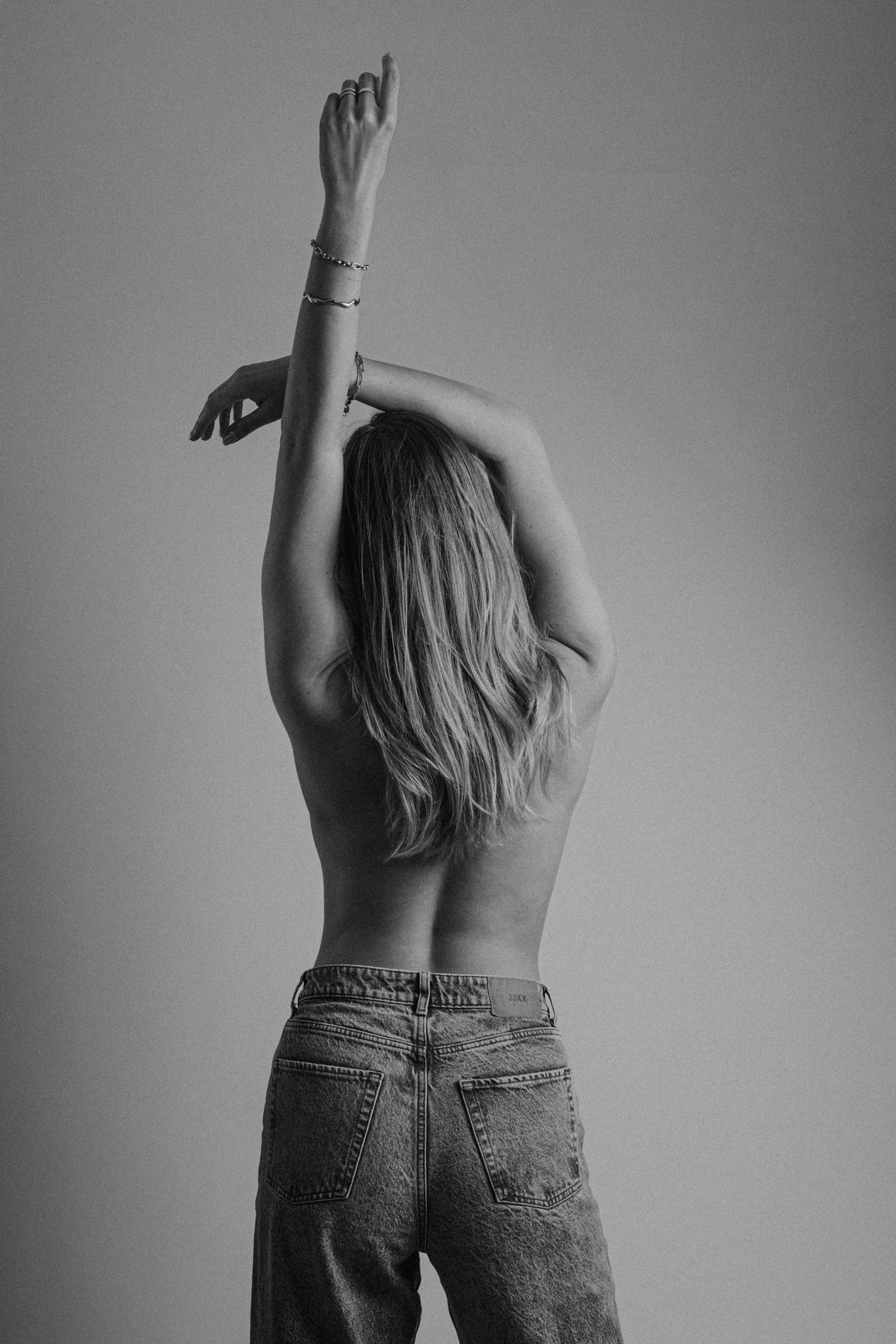 𝗟𝗔𝗨𝗥𝗔 - instagram.com/lauraheidl