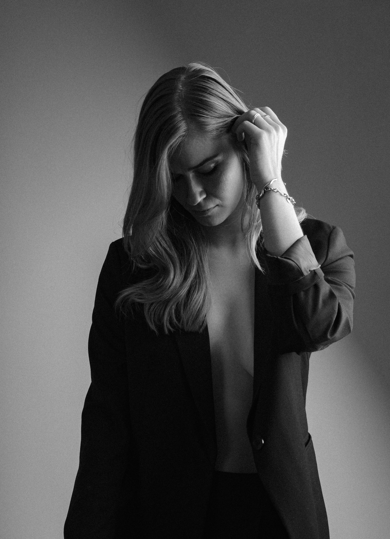 𝗟𝗔𝗨𝗥𝗔 - instagram.com/lauraheidl