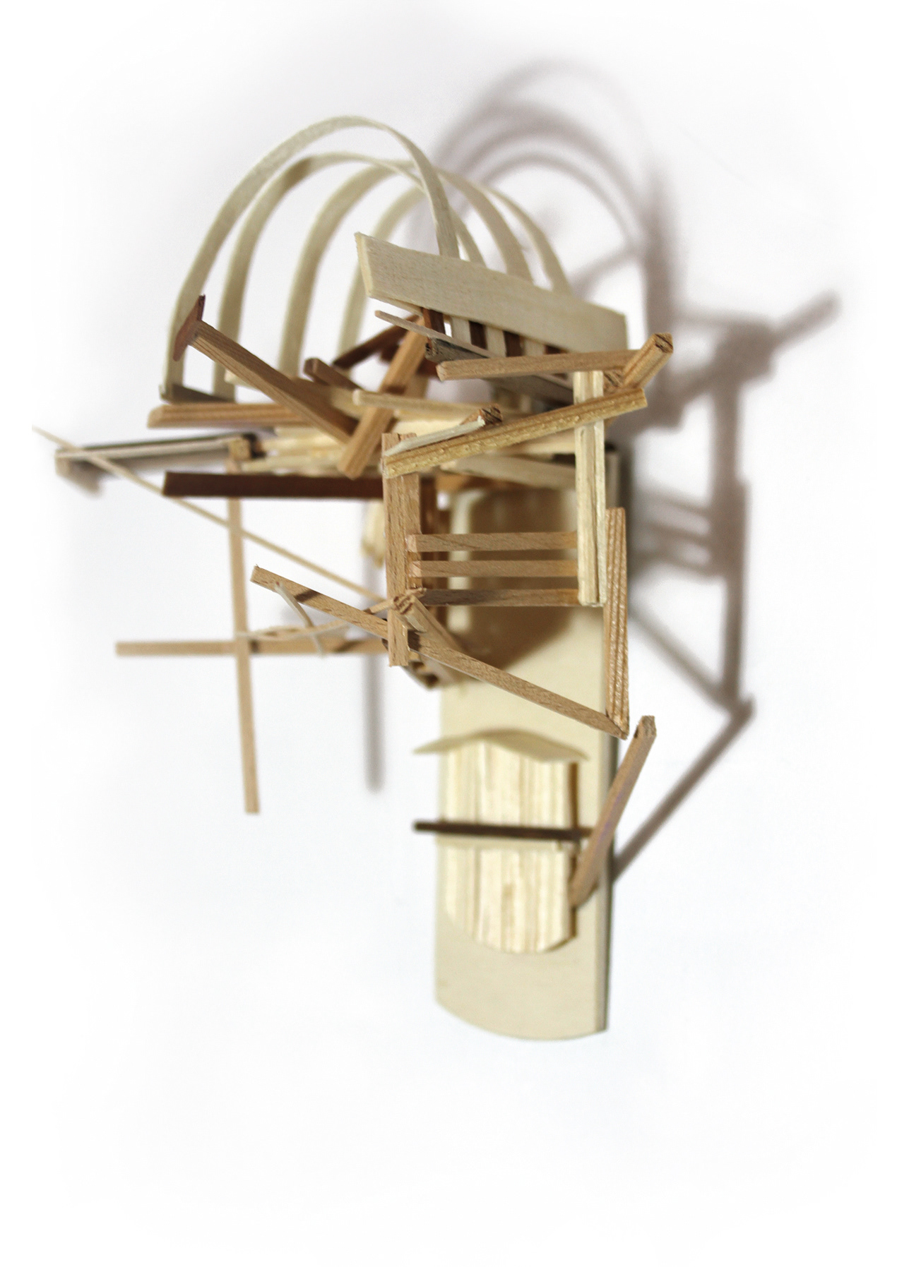 Des-figurar I, 2015 - Holz / madera, / wood - 18 x 18 x 13 cm