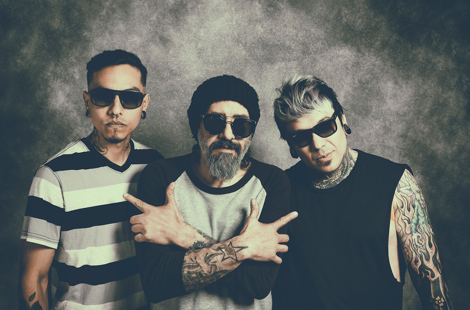 T.R.E.S. "TAVO RESORTE"  I   [Foto: JustCallMeSando  //  Postproducción: Prouzak]