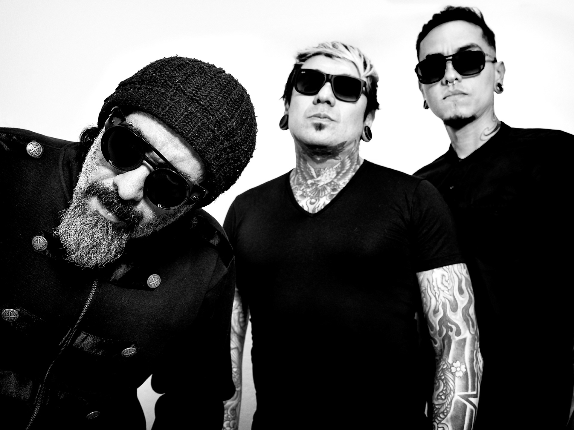 T.R.E.S. "TAVO RESORTE"  I   [Foto: JustCallMeSando  //  Postproducción: Prouzak]