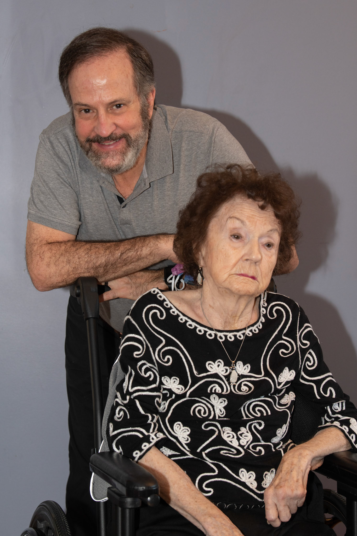 Portraits with Mom, Diane, Darren and Keith - Jan 2021