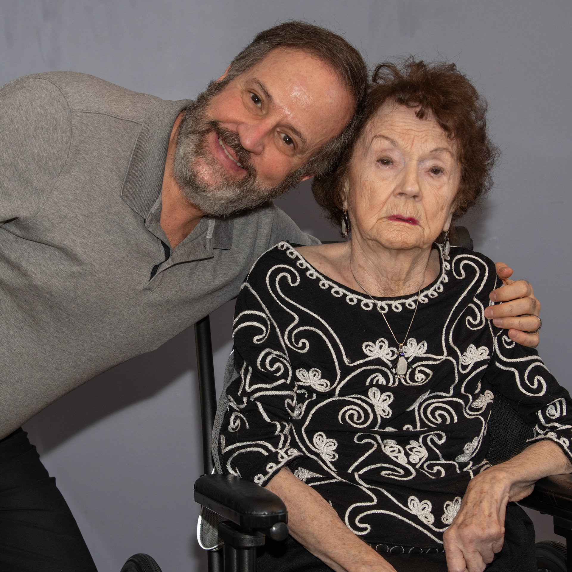 Portraits with Mom, Diane, Darren and Keith - Jan 2021