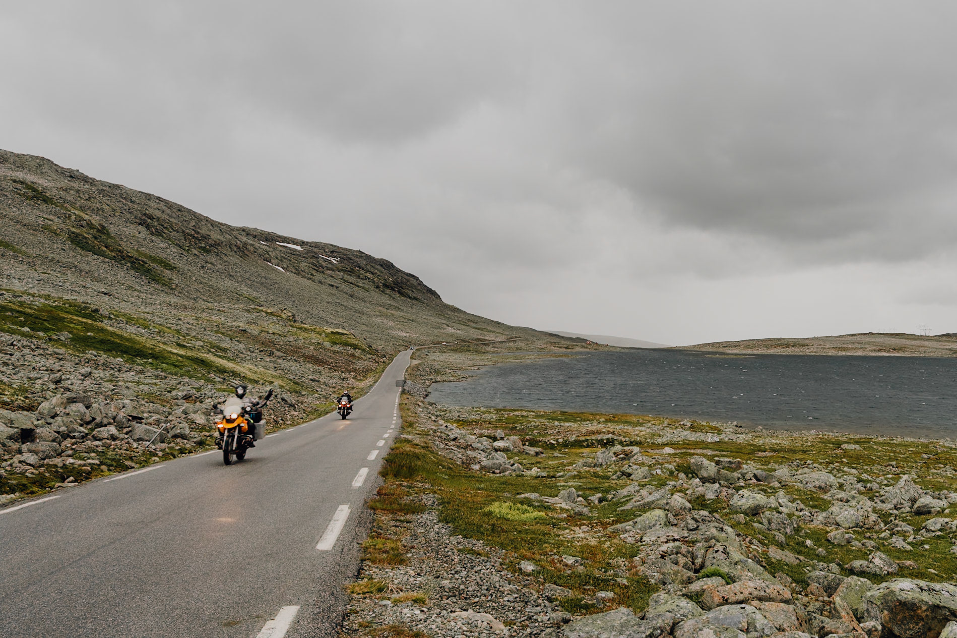 Hornsvatnet lake, Aurlandsfjellet.