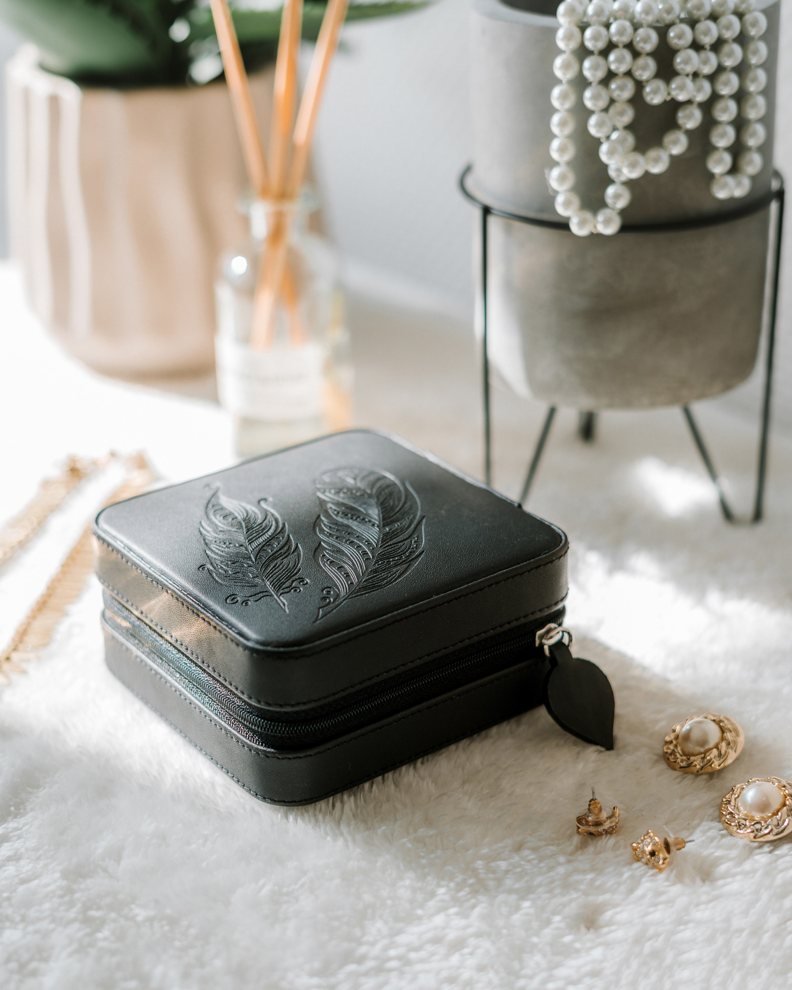 Heroshot eines Schmucketuis in der Produktfotografie in Nürnberg