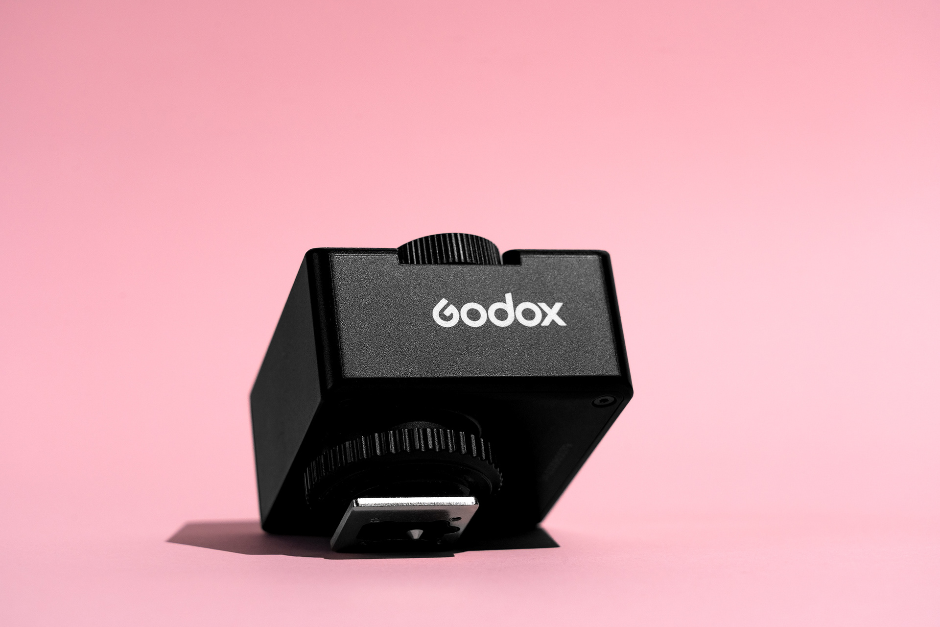 Hero shot eines Blitz im30 von Godox  in der Produktfotografie in Nürnberg
