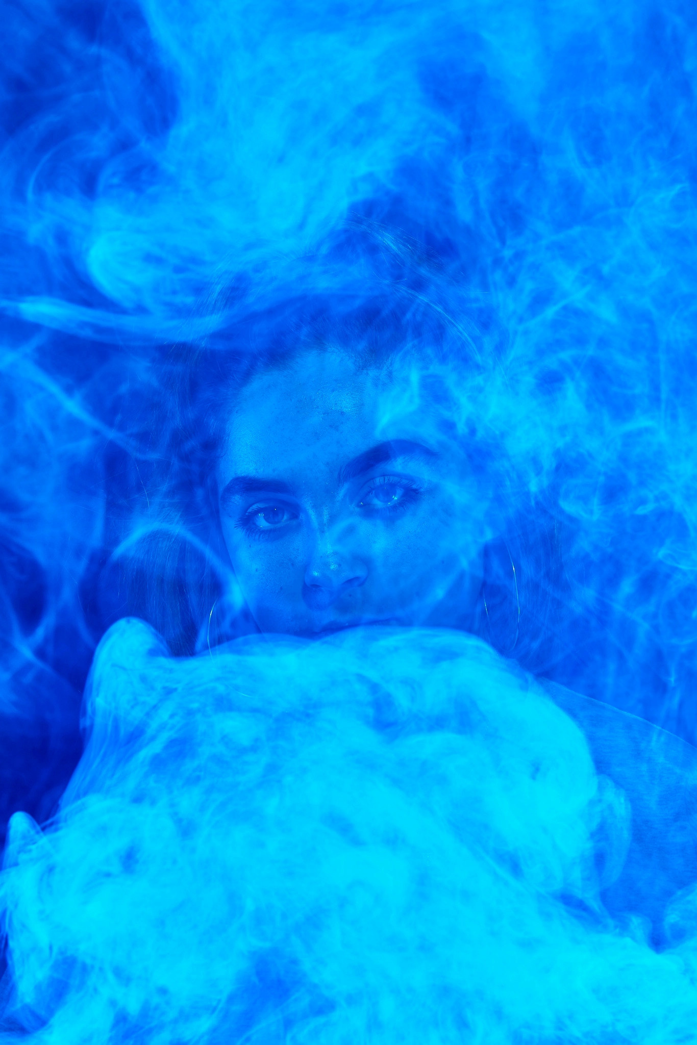 This photoshoot was influenced Olafur Eliasson’s art installation Your Blind Movement, a smoke and light installation that forces exhibition goers to use senses other than sight to navigate themselves through dense fog.