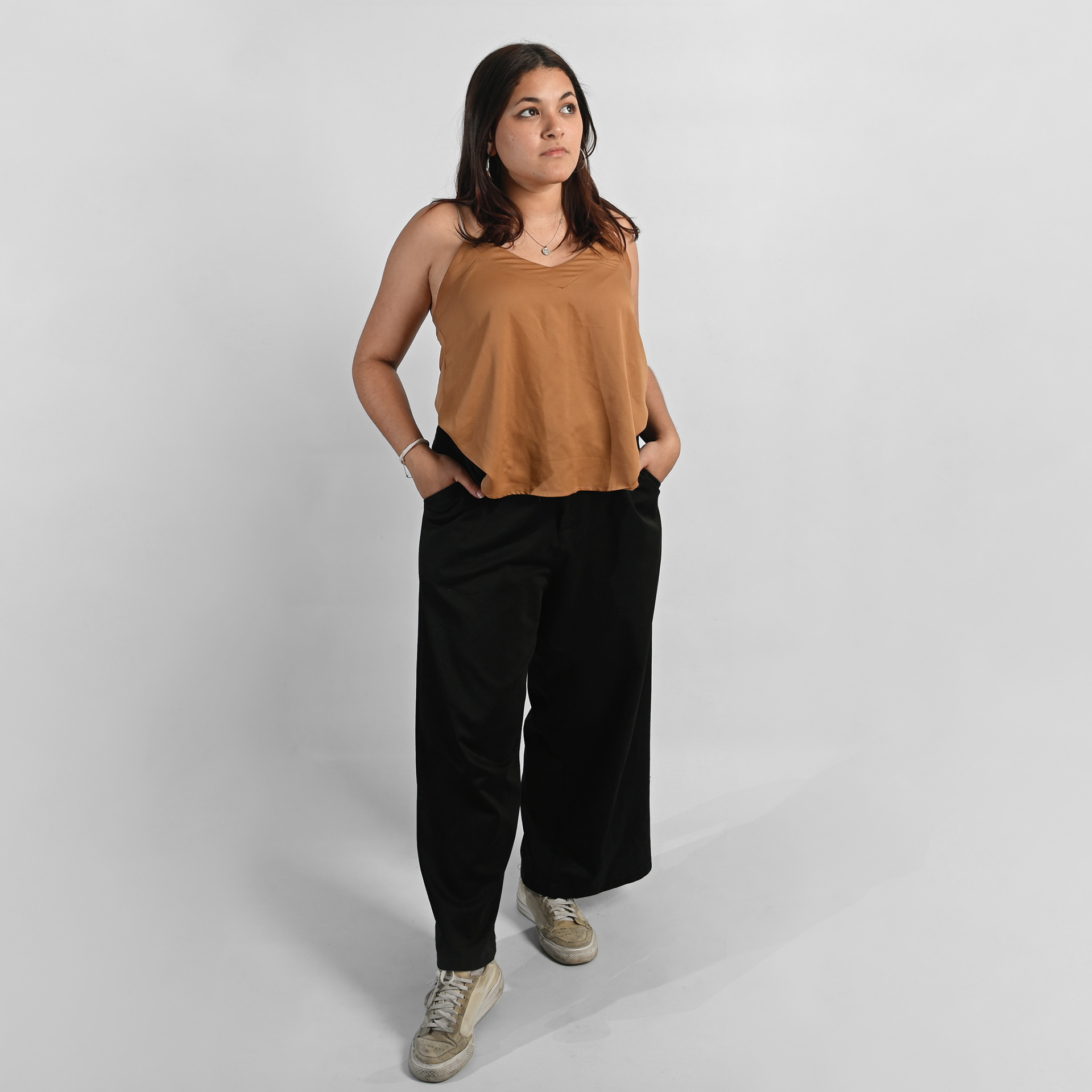 Retrato en estudio estilo casual para Florida Fotografía. Modelo Malena Estente. FOTO/Igor Wagner