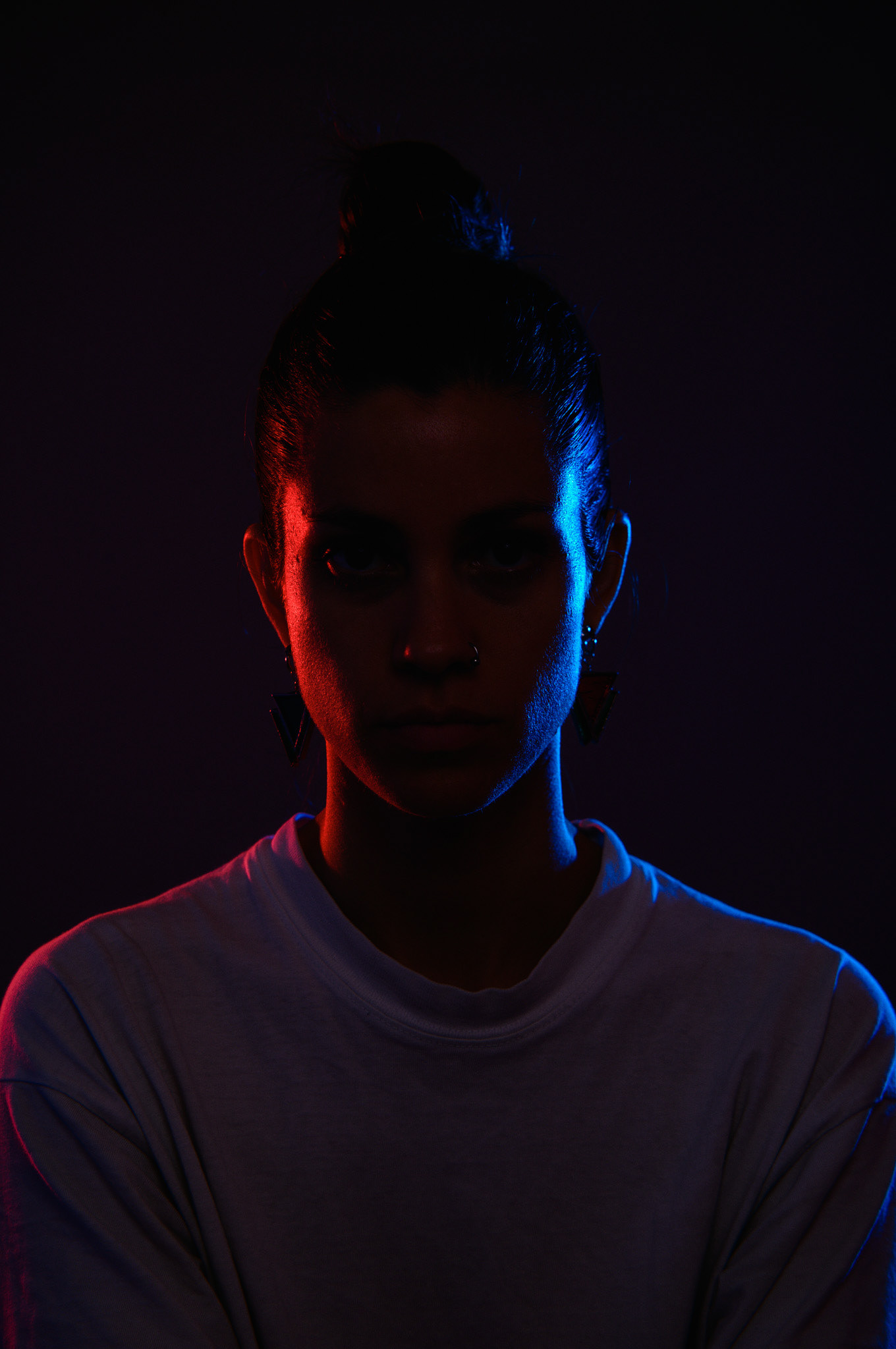 Producción de aros para The Artist Knight. Modelo: Julia Camino. FOTO/Igor Wagner