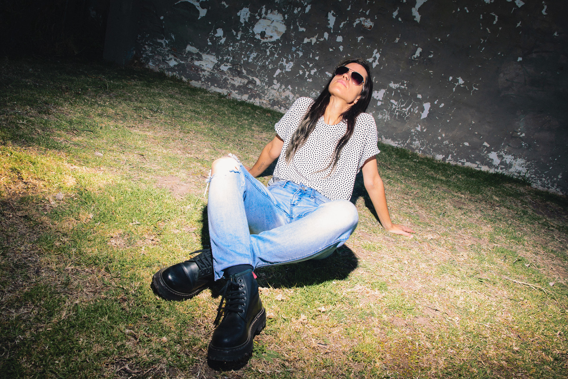 Producción en exterior de anteojos de sol. Modelo: Julia Camino. FOTO/Igor Wagner