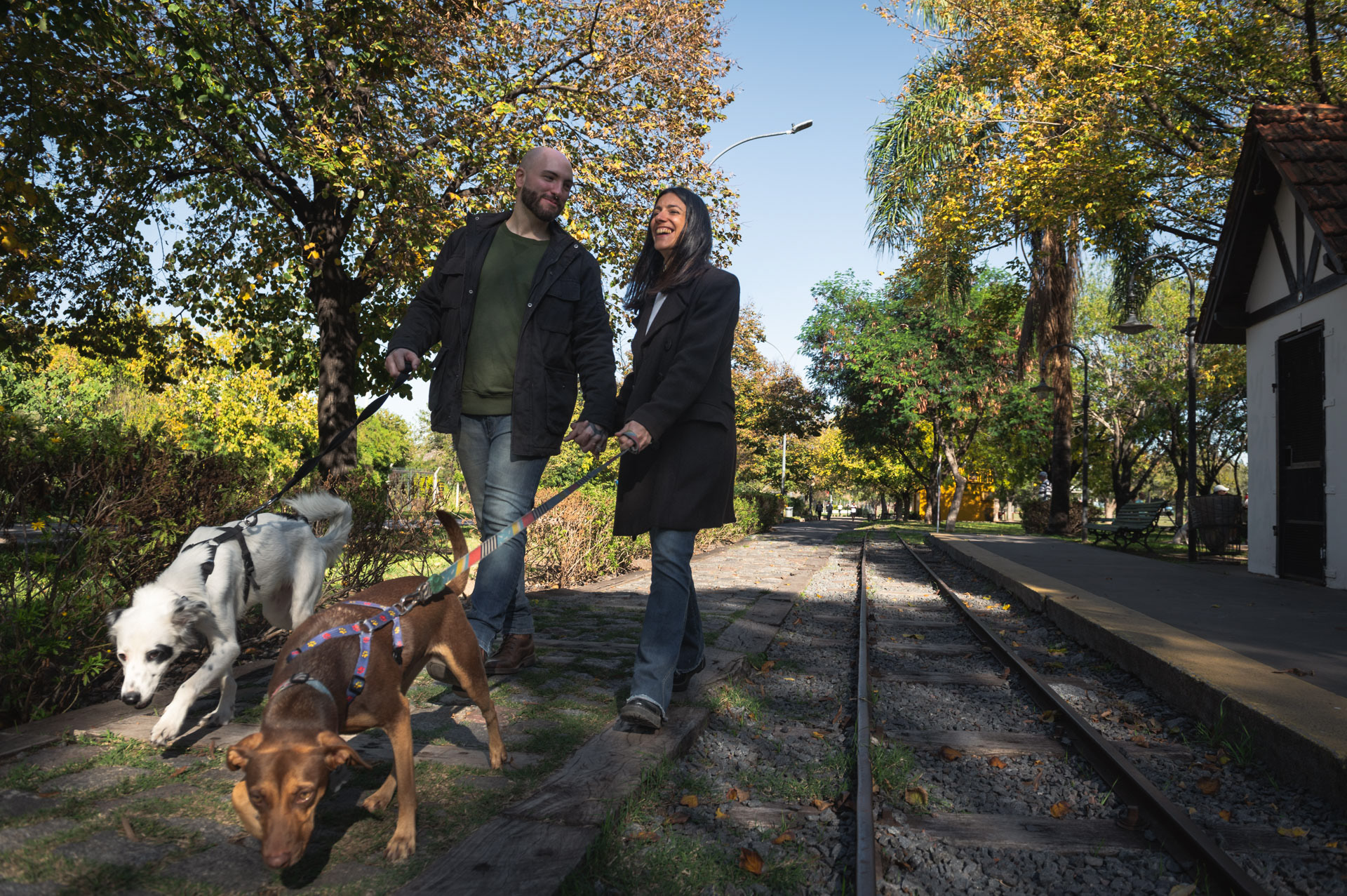 Sesión de fotos para las invitaciones del casamiento de Nico y Georgina, en Parque Avellaneda, CABA, el 29 de abril de 2023. FOTO/Igor Wagner