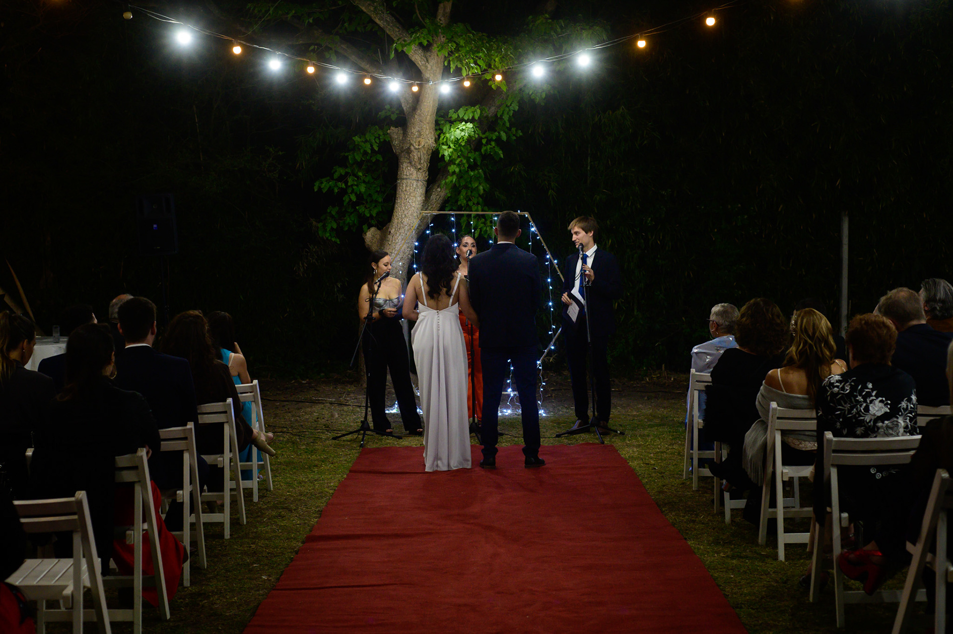 Casamiento de Tomi y Flor, en la quinta La Loba, en Pilar, Buenos Aires, el 5 de noviembre de 2022. FOTO/Igor Wagner