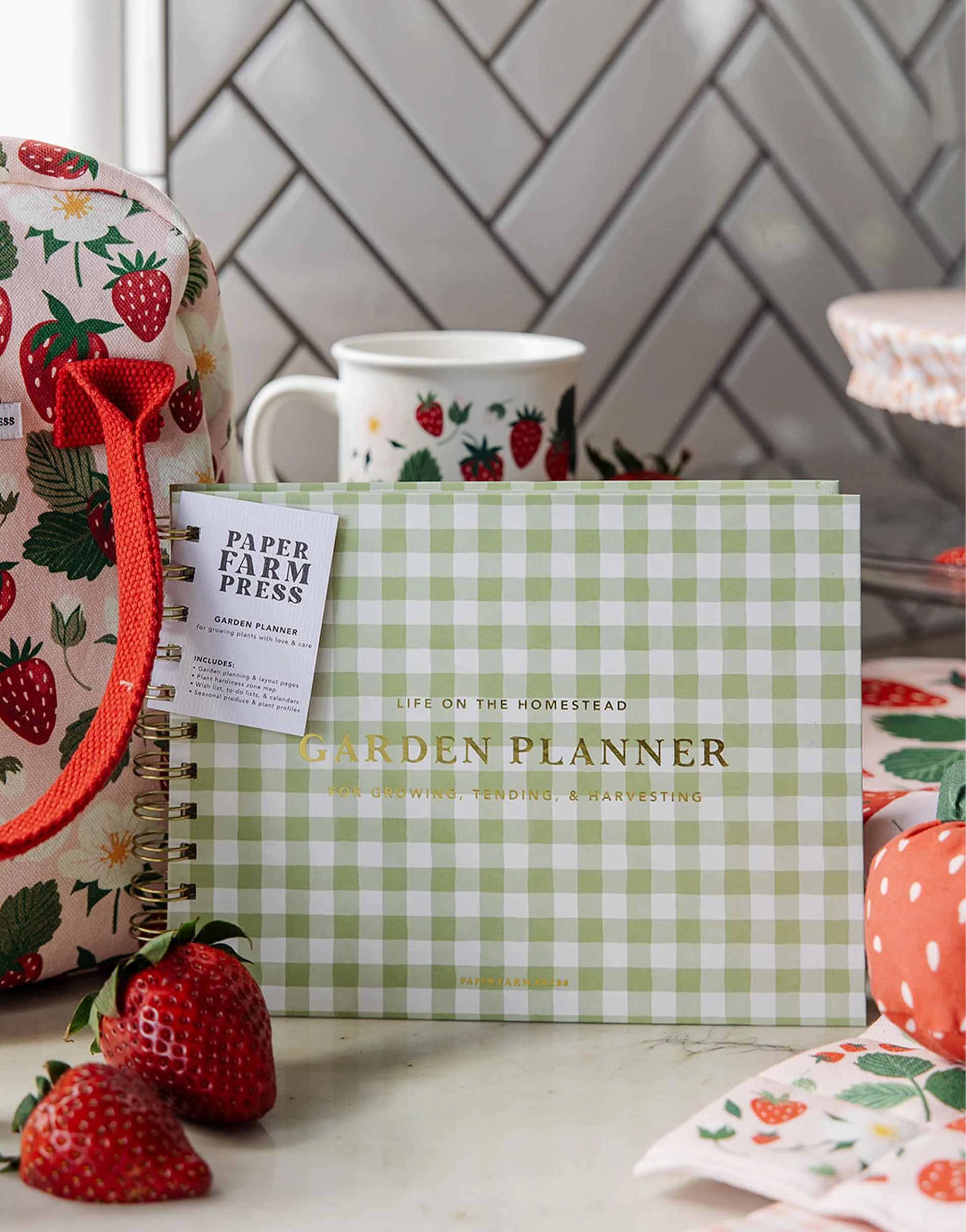 GARDEN PLANNER • PAPER FARM PRESS