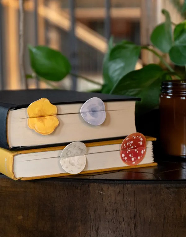 MUSHROOMS POP-UP BOOKMARKS
