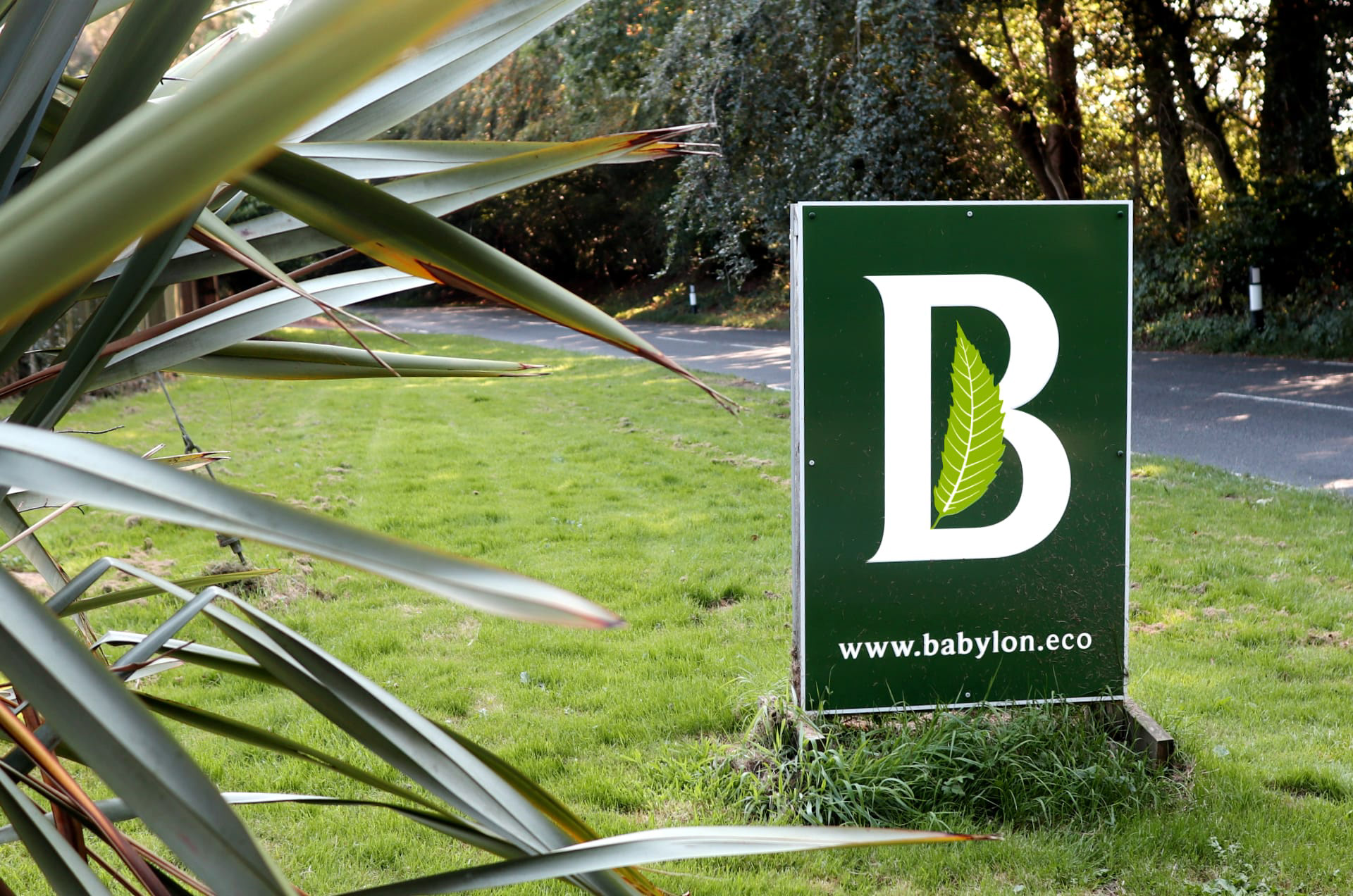 Babylon portrait B sign