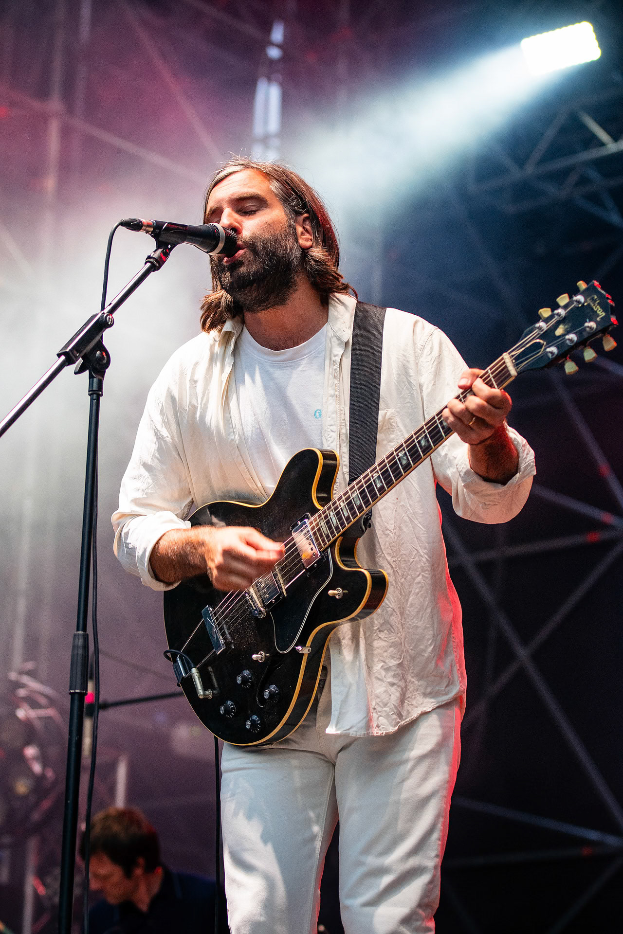 Shout out louds