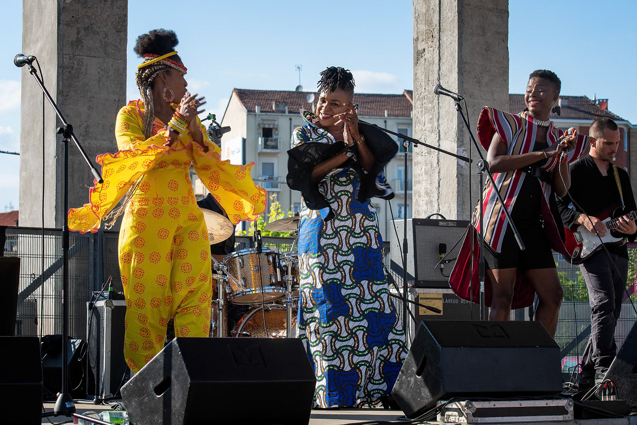 Les Amazones D'Afrique