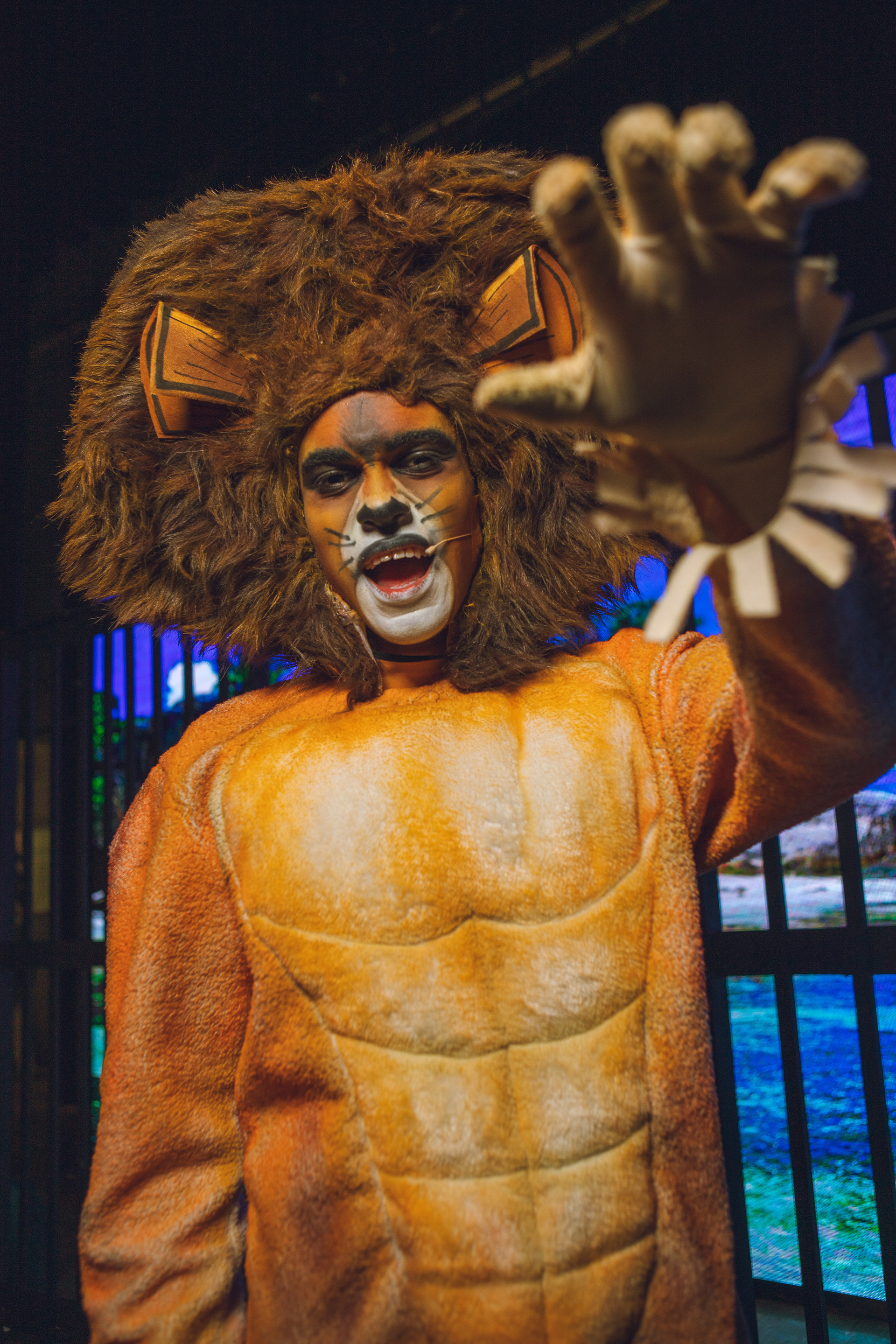 Momentos del musical Madagascar presentado por Smart Academy en el Teatro Ascanio Arosemena. Una cobertura completa de luces, emociones y talento en escena. Ideal para portafolios escolares, redes y memorias familiares.