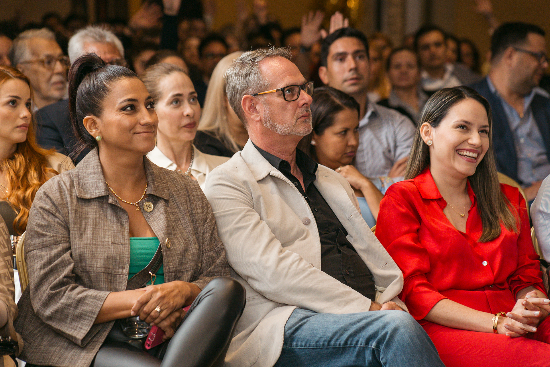 Reunión del Billions Trade Club en el Waldorf Astoria Panamá: un encuentro exclusivo de líderes, ideas y oportunidades. Fotografía profesional de lujo para memorias y comunicación de alto nivel.