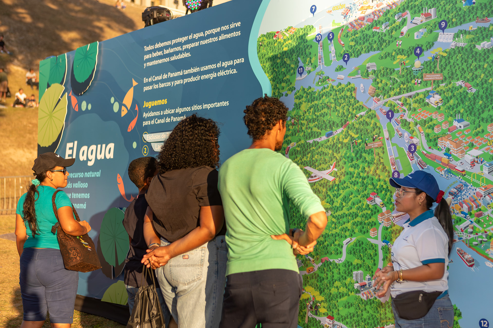 Casa Espacio en el Canal de Panamá: una celebración de cultura, identidad y propósito institucional. Fotografía editorial que documenta el encuentro desde el espacio, la gente y el mensaje.