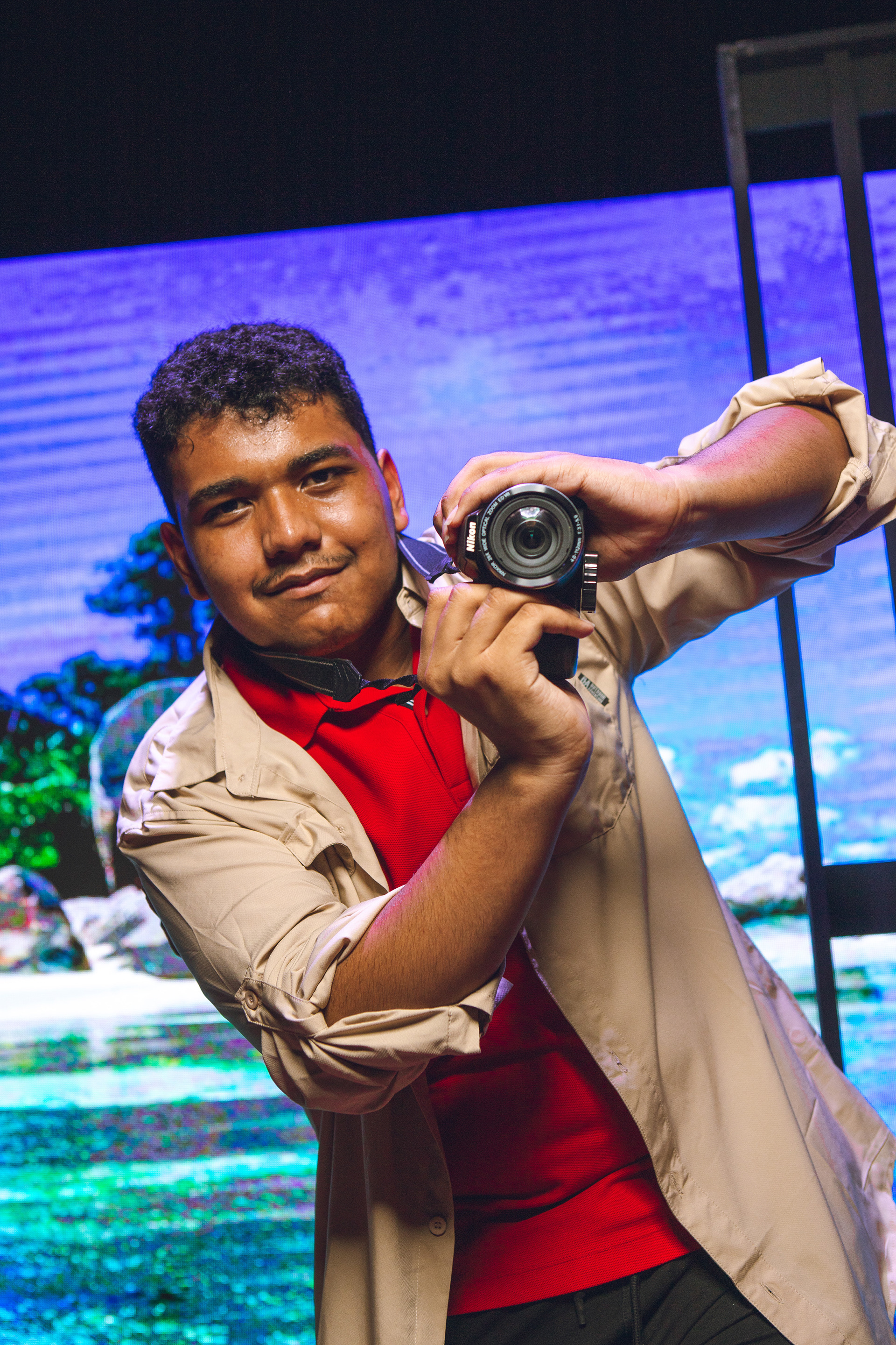 Momentos del musical Madagascar presentado por Smart Academy en el Teatro Ascanio Arosemena. Una cobertura completa de luces, emociones y talento en escena. Ideal para portafolios escolares, redes y memorias familiares.