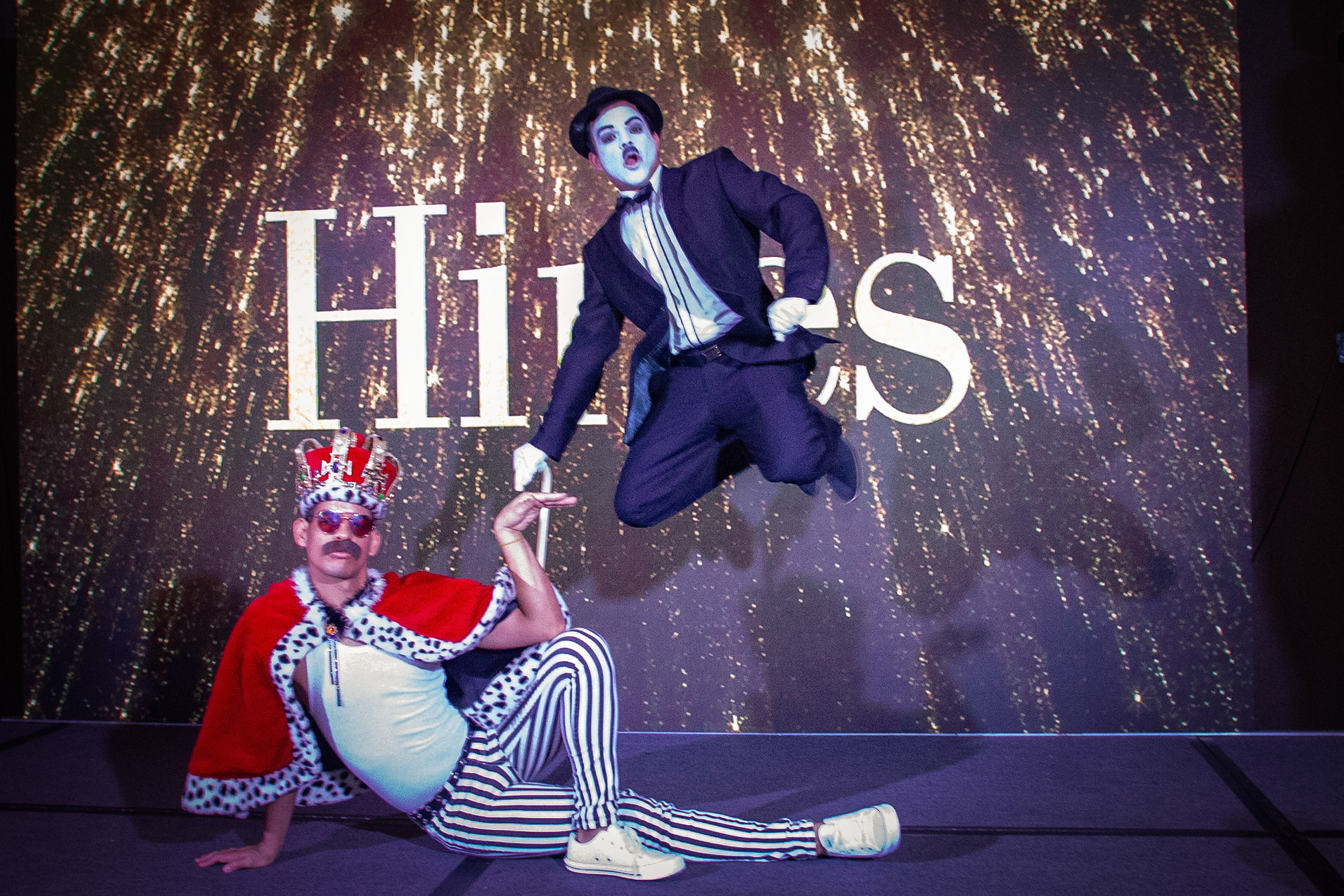 Una noche inolvidable en la fiesta temática de Hollywood de Hines Panamá. Elegancia, glamour y diversión capturados en cada detalle, desde el red carpet hasta los momentos más espontáneos entre colegas.