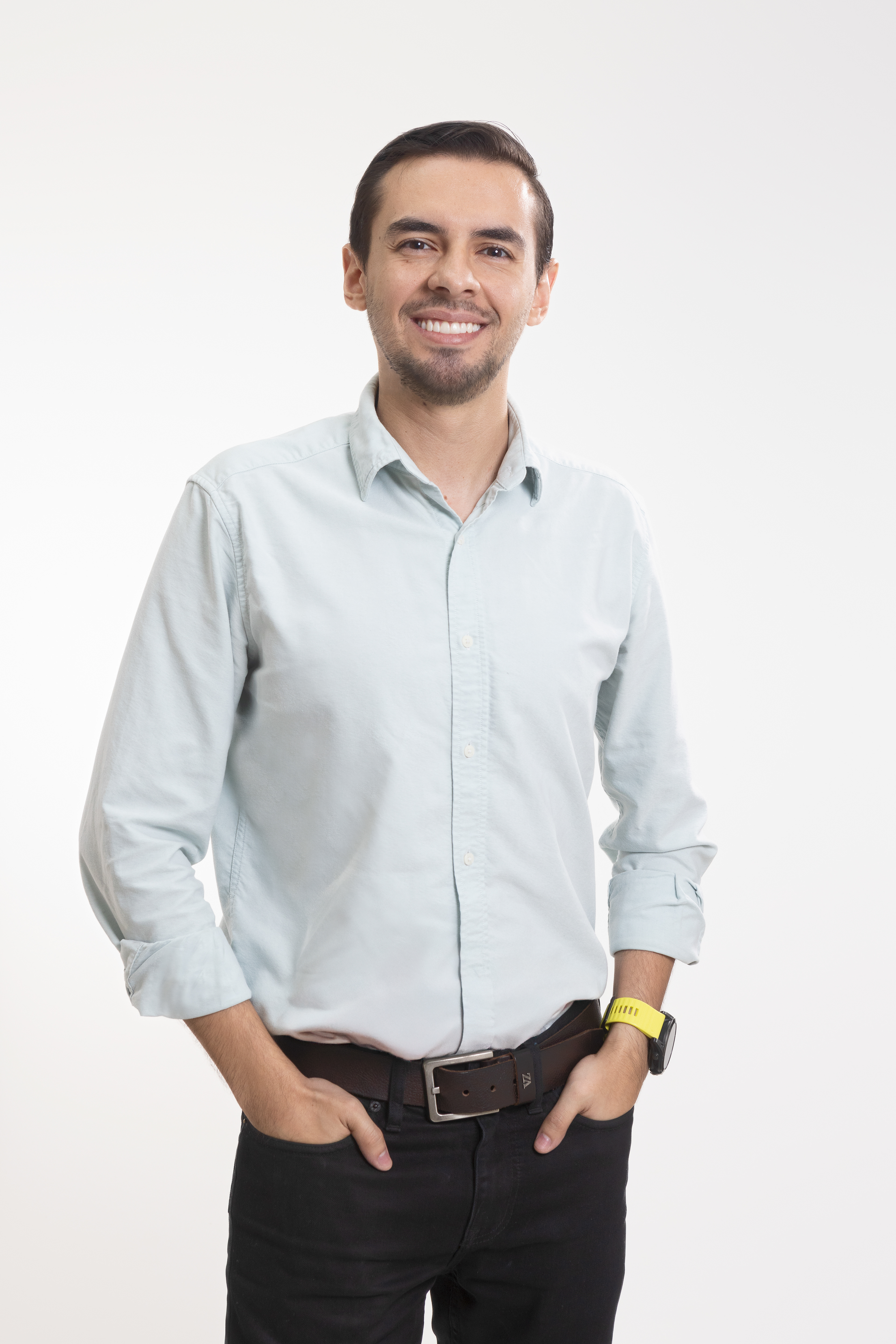 Miembros del equipo de mercadeo de Pintuco en Panamá durante su sesión fotográfica corporativa.