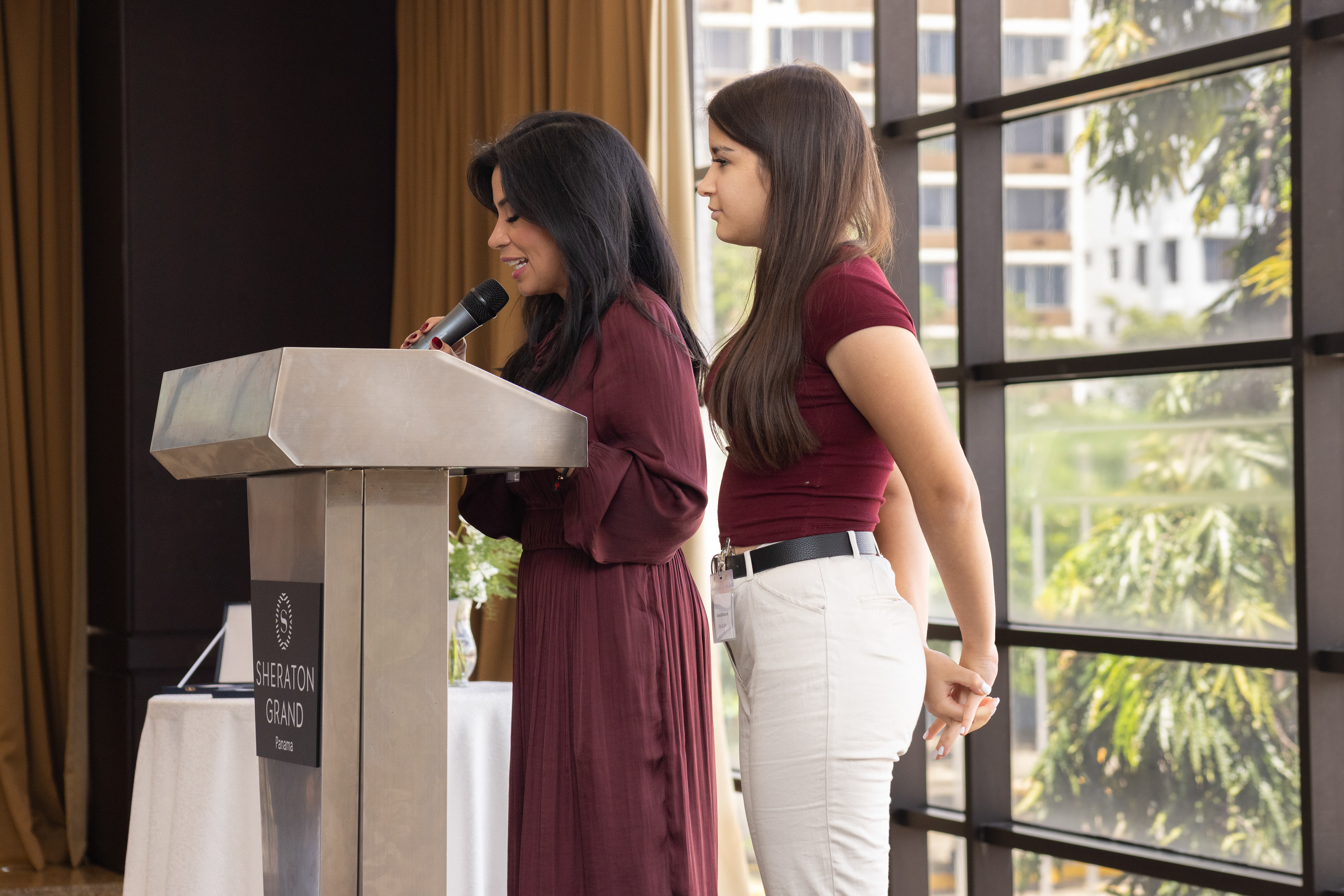 Momentos destacados del 4to Congreso GNL Global International 2024, celebrado en Ciudad de Panamá. Una mirada profesional a las ponencias, encuentros y experiencias del evento.