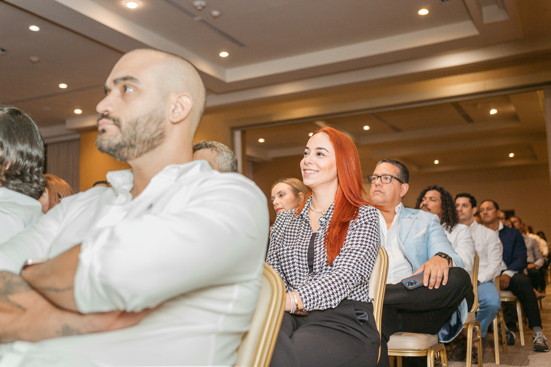 Reunión del Billions Trade Club en el Waldorf Astoria Panamá: un encuentro exclusivo de líderes, ideas y oportunidades. Fotografía profesional de lujo para memorias y comunicación de alto nivel.