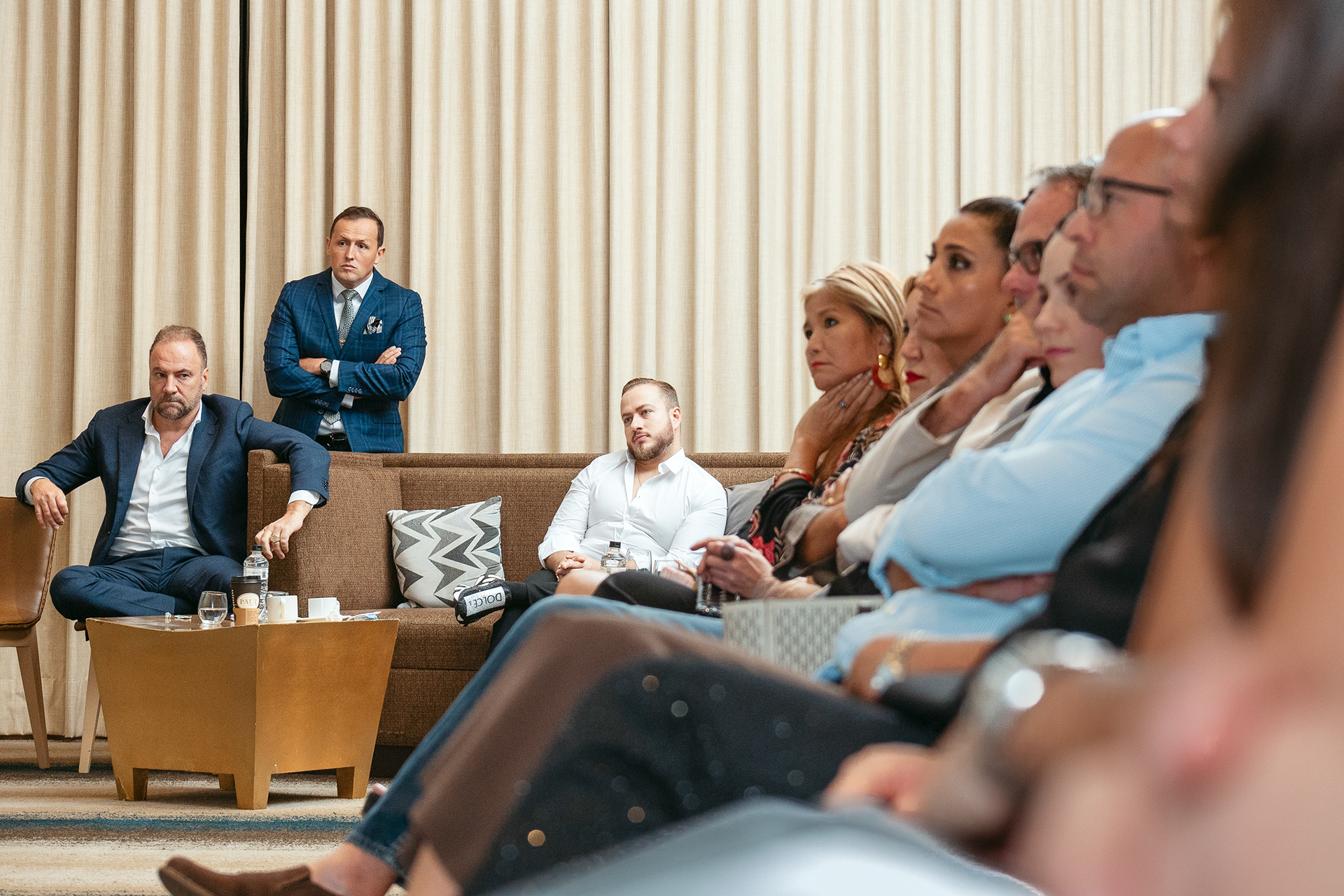 Reunión del Billions Trade Club en el Waldorf Astoria Panamá: un encuentro exclusivo de líderes, ideas y oportunidades. Fotografía profesional de lujo para memorias y comunicación de alto nivel.