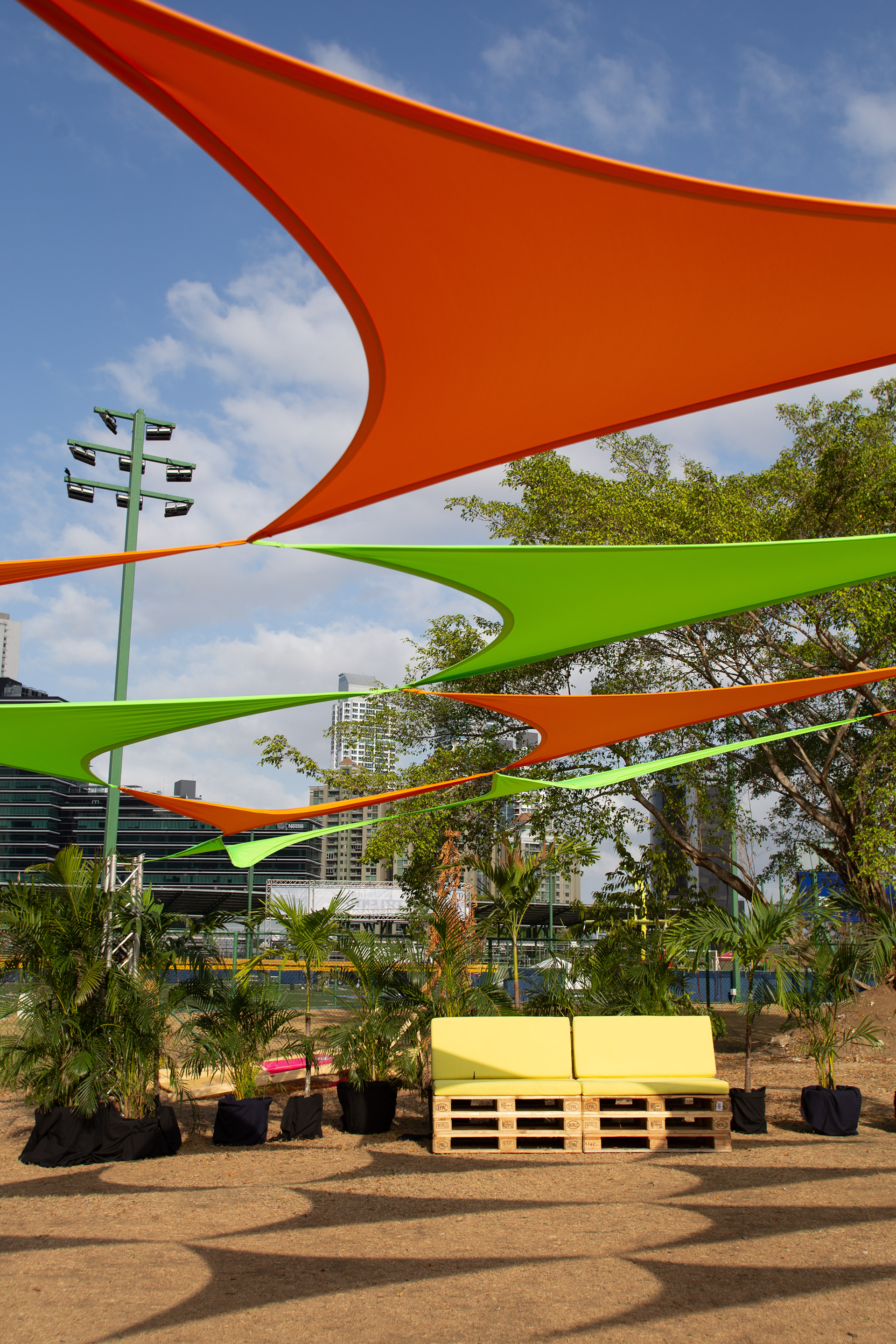 Copa Fest en el Sport Center de Costa del Este, una jornada deportiva empresarial llena de integración, competencia y trabajo en equipo capturada en imágenes vibrantes.
