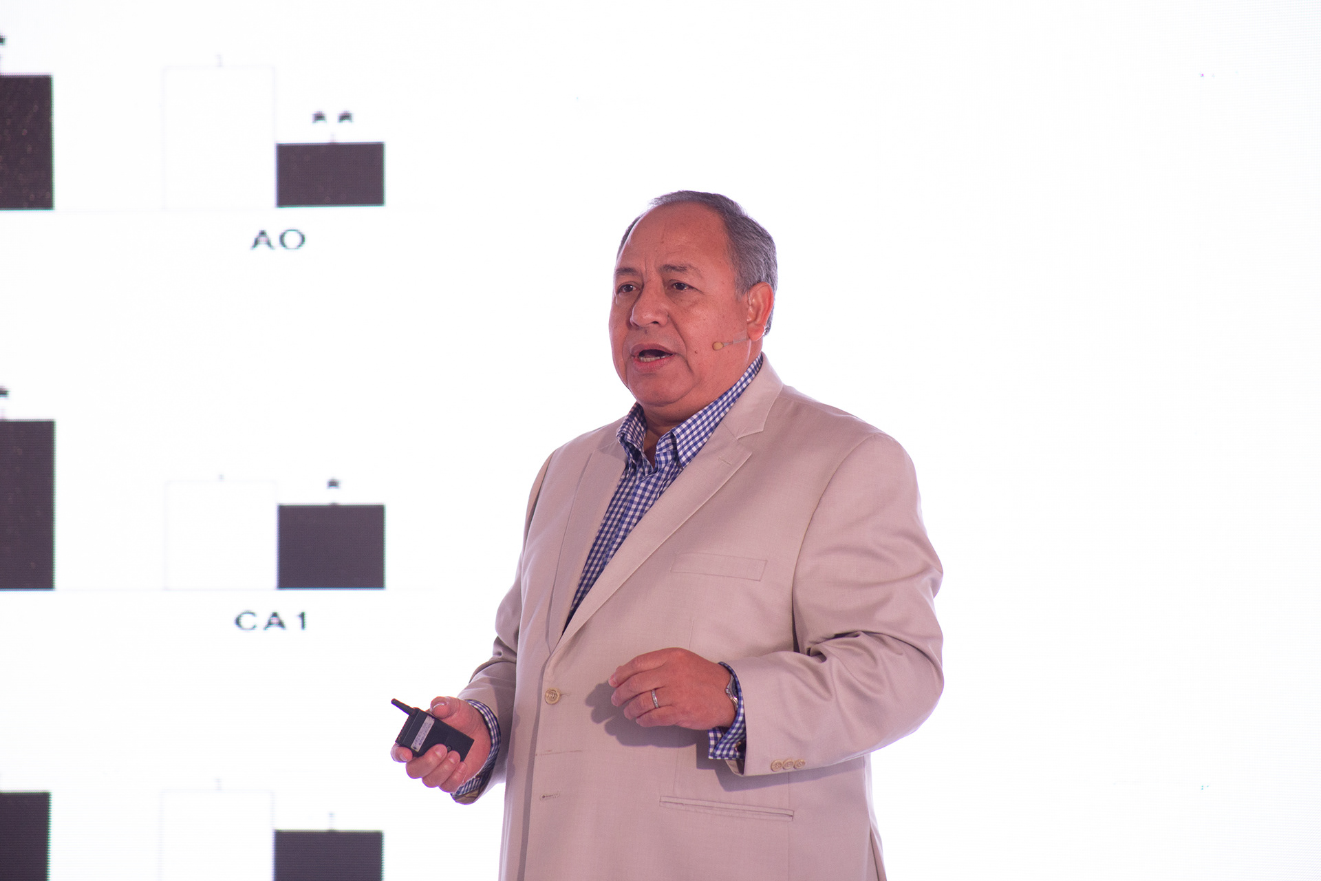 Nestlé presentó su experiencia Nan Supreme 2.0 en Ciudad de Panamá. Un evento elegante, emocional y de alto estándar, capturado con fotografía editorial para uso comercial, institucional y digital.