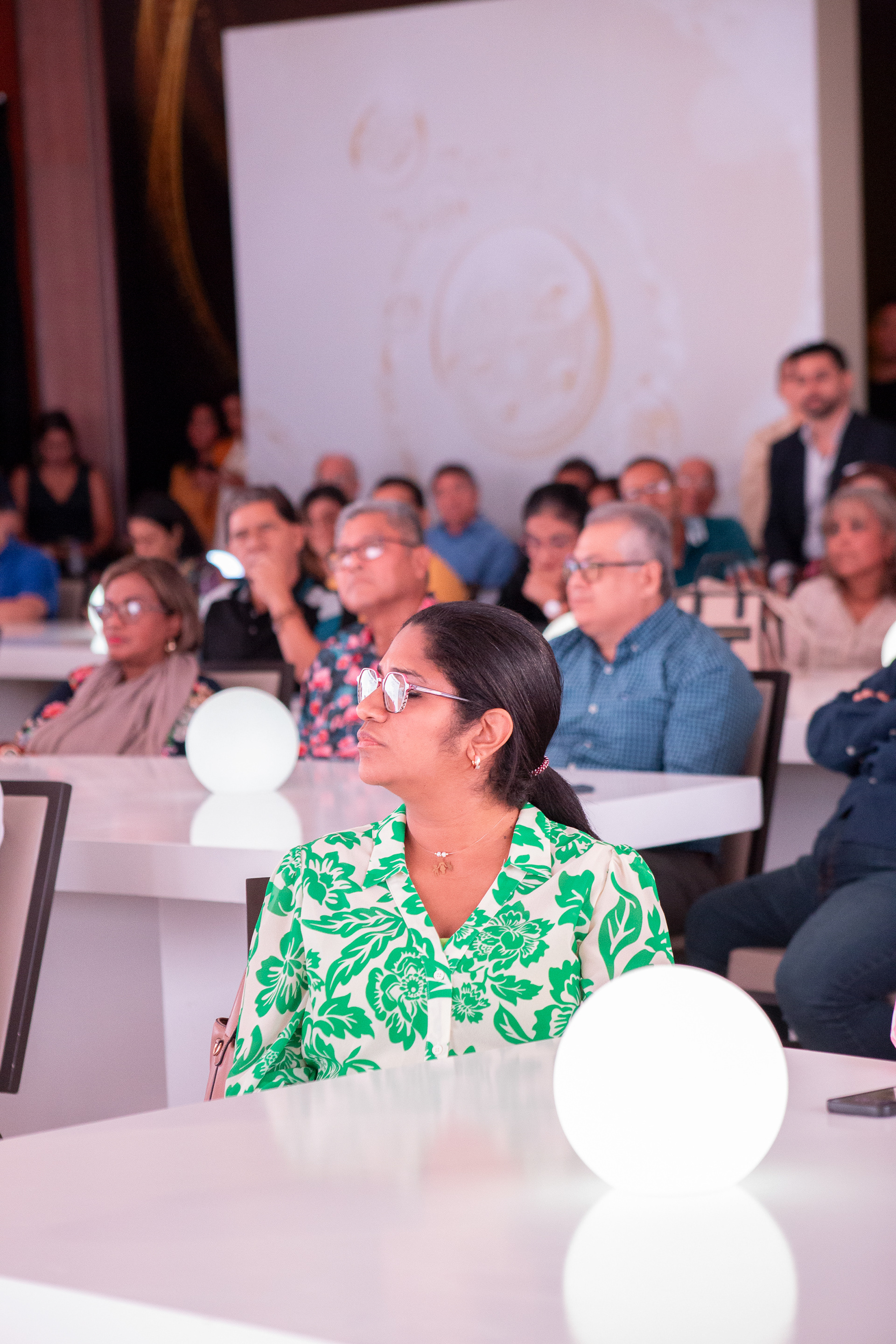 Nestlé presentó su experiencia Nan Supreme 2.0 en Ciudad de Panamá. Un evento elegante, emocional y de alto estándar, capturado con fotografía editorial para uso comercial, institucional y digital.
