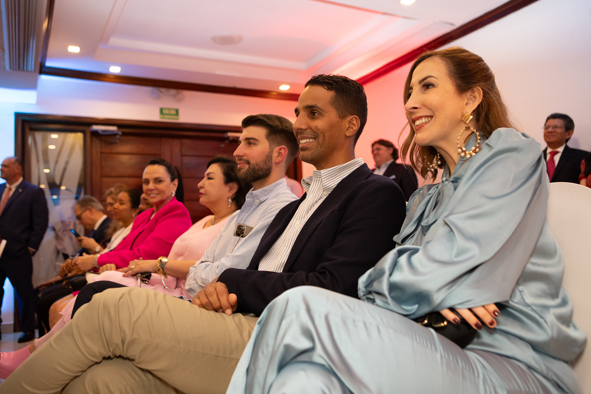Momentos destacados de la Noche Suiza 2024, una elegante velada de gala y networking organizada por la Cámara de Comercio Suiza en Ciudad de Panamá.