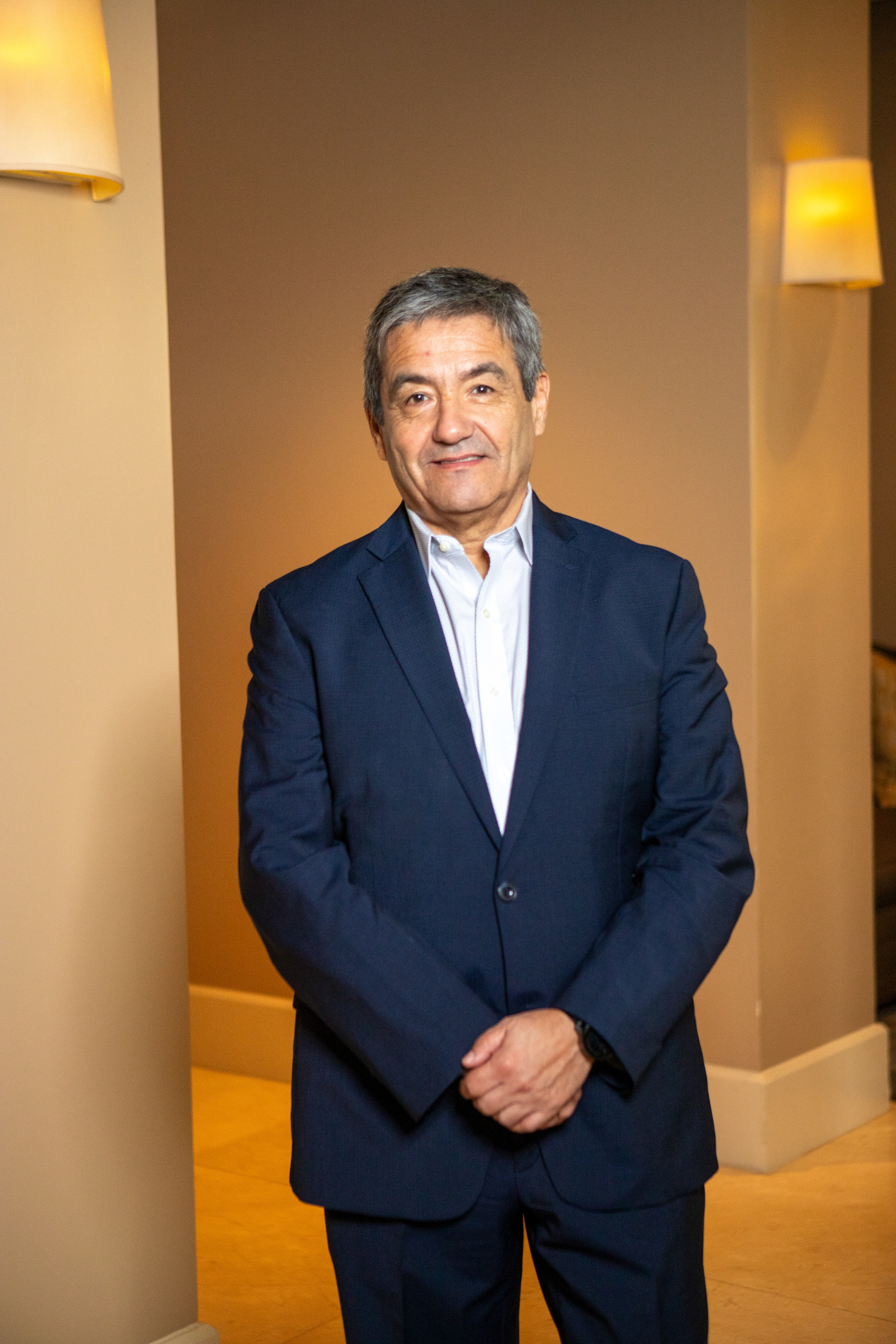 Retratos profesionales de María Lekas, Rodrigo Almarza y María Puig, líderes empresariales en Panamá. Esta sesión fue realizada para el Diario La Prensa, destacando su imagen corporativa y fortaleciendo su marca personal.