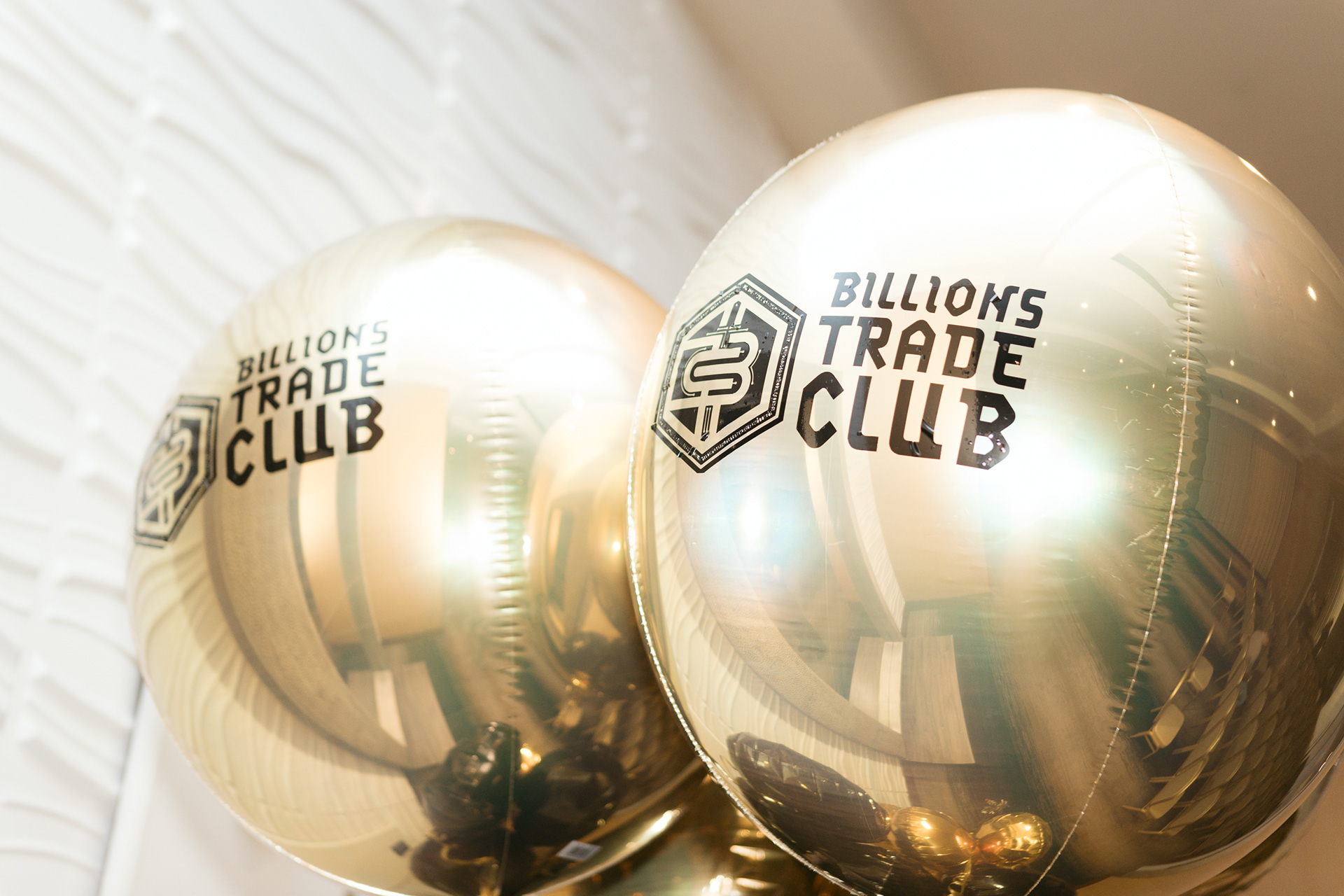 Reunión del Billions Trade Club en el Waldorf Astoria Panamá: un encuentro exclusivo de líderes, ideas y oportunidades. Fotografía profesional de lujo para memorias y comunicación de alto nivel.