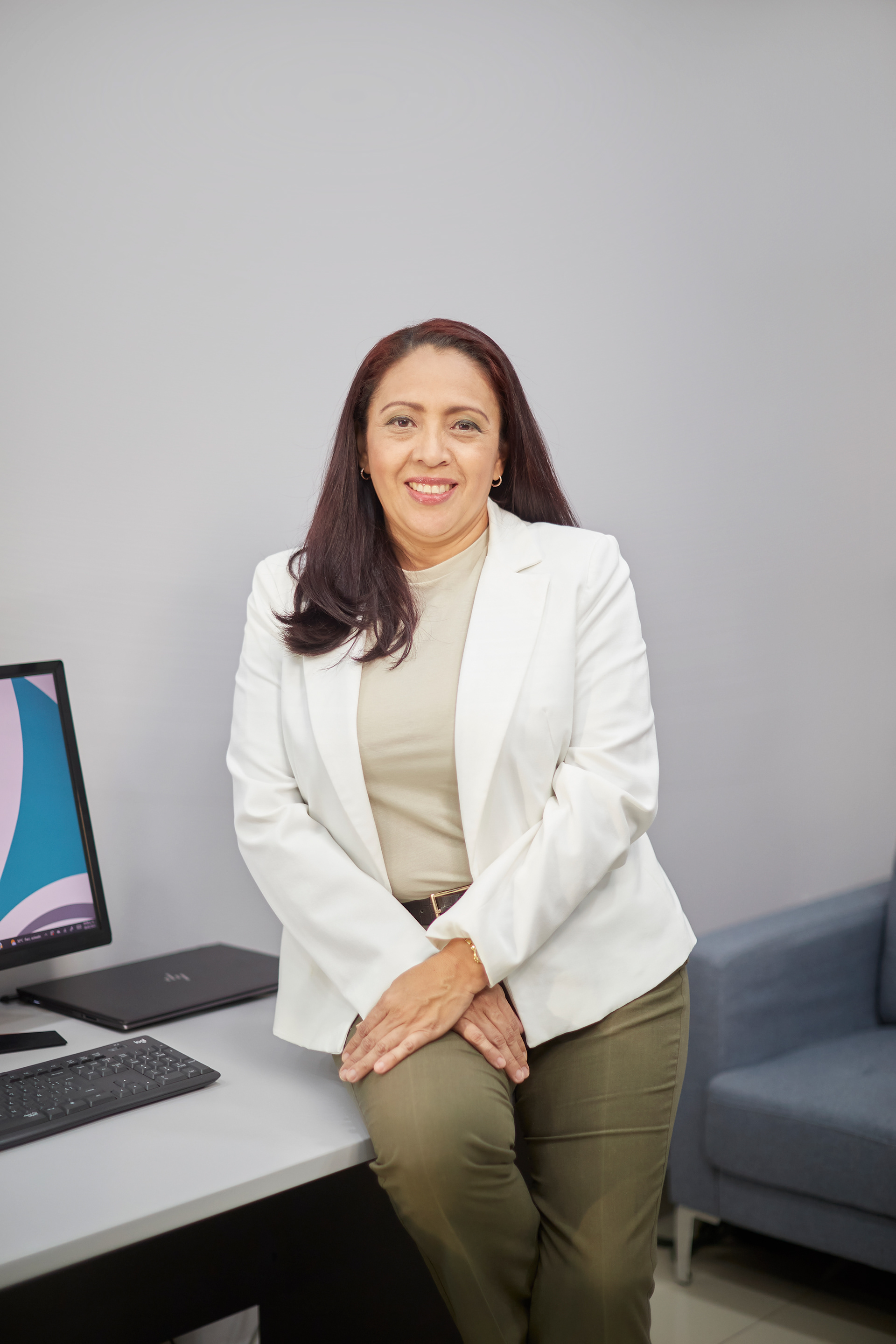 Fotografías ejecutivas del equipo de Zeillock Inc en Panamá. Retratos que reflejan profesionalismo, cohesión y la identidad corporativa de la empresa.