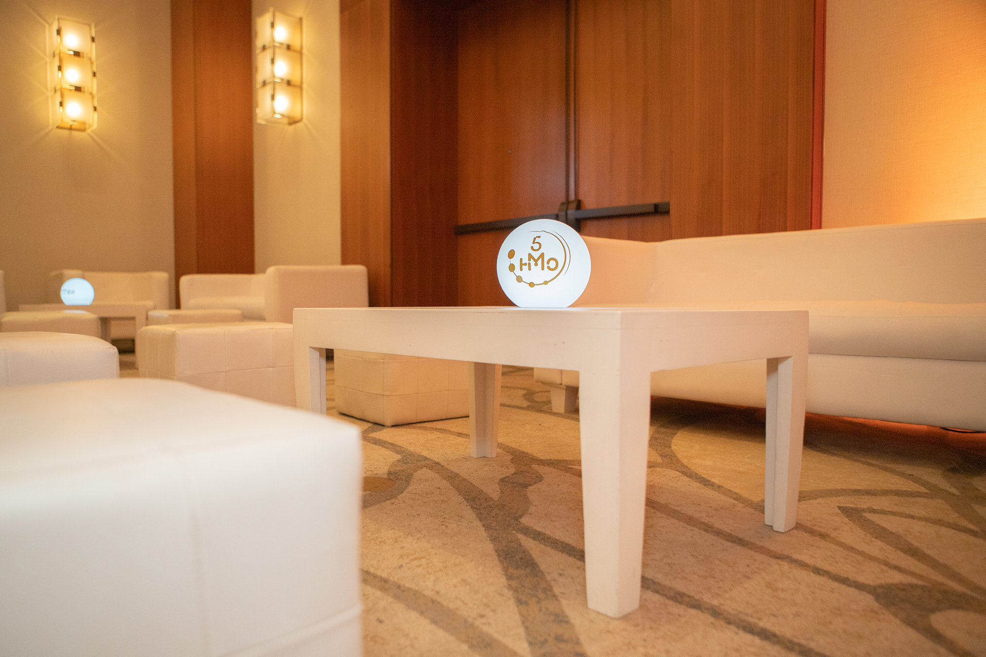 Nestlé presentó su experiencia Nan Supreme 2.0 en Ciudad de Panamá. Un evento elegante, emocional y de alto estándar, capturado con fotografía editorial para uso comercial, institucional y digital.